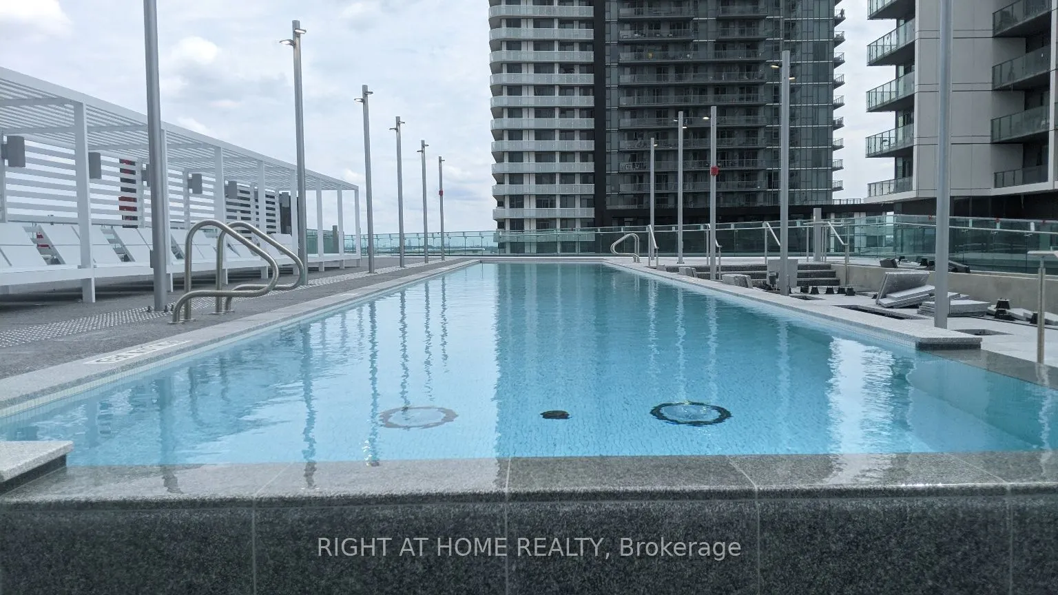 1000 Portage Parkway #2715