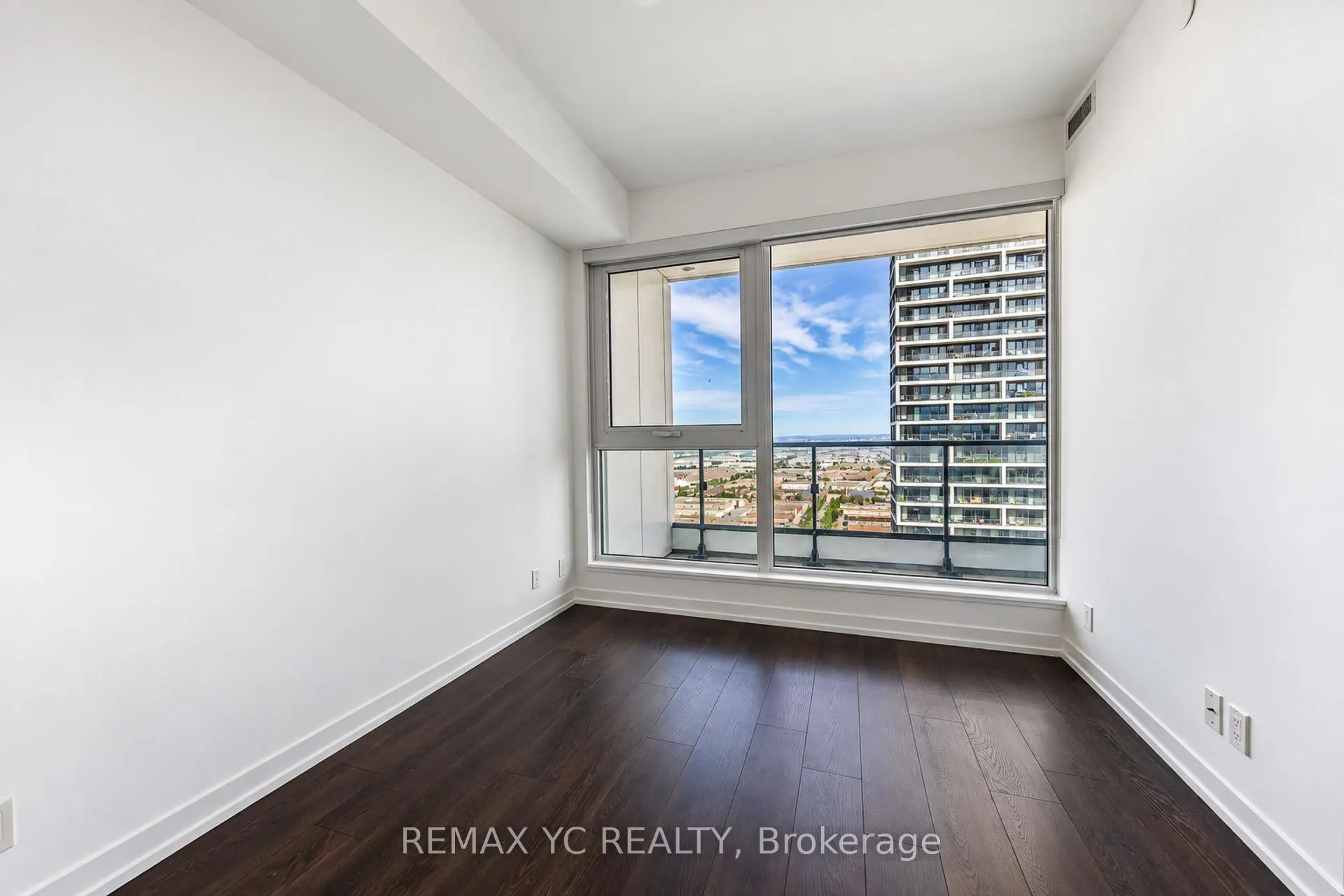 5 Buttermill Avenue #3501