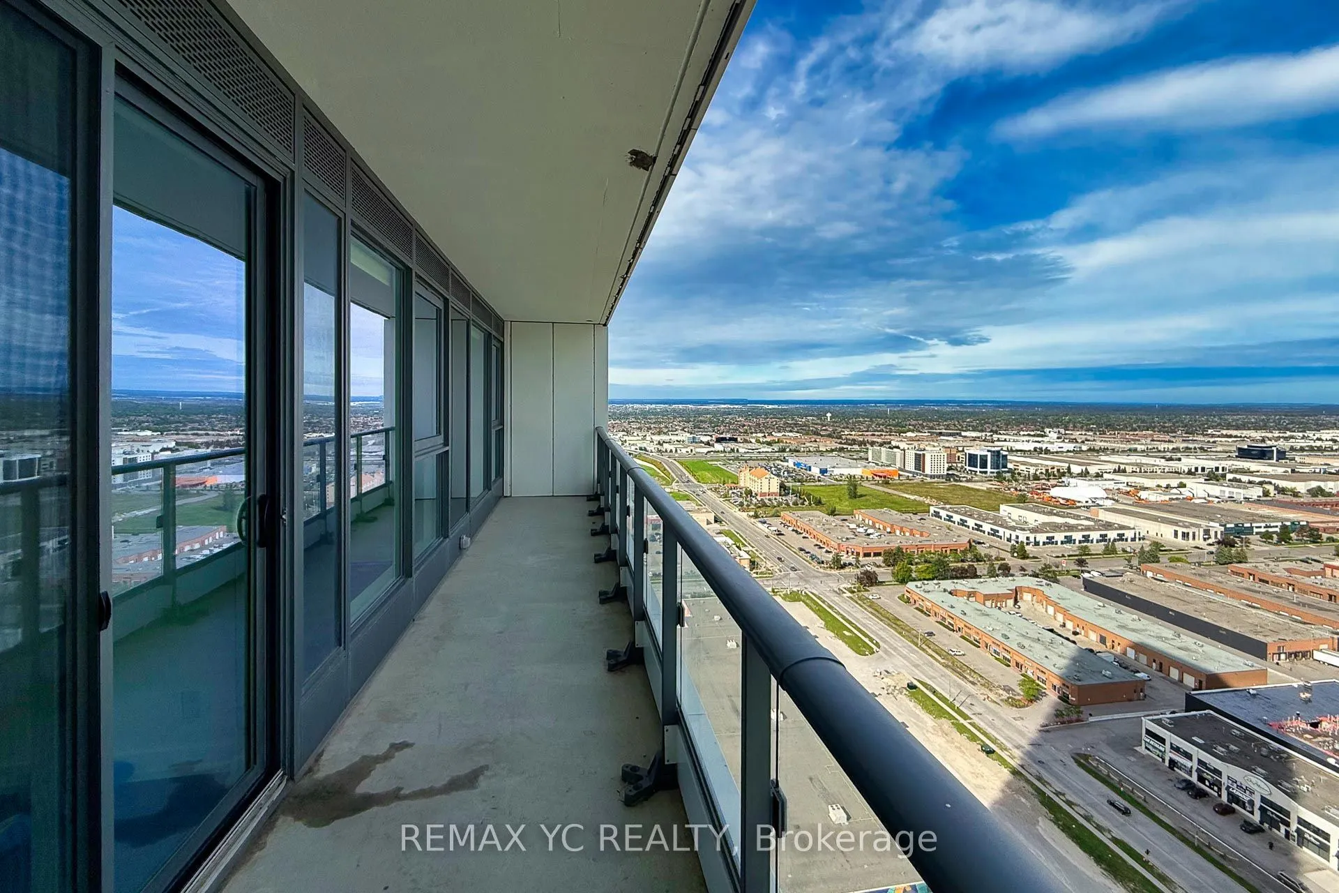 5 Buttermill Avenue #3501