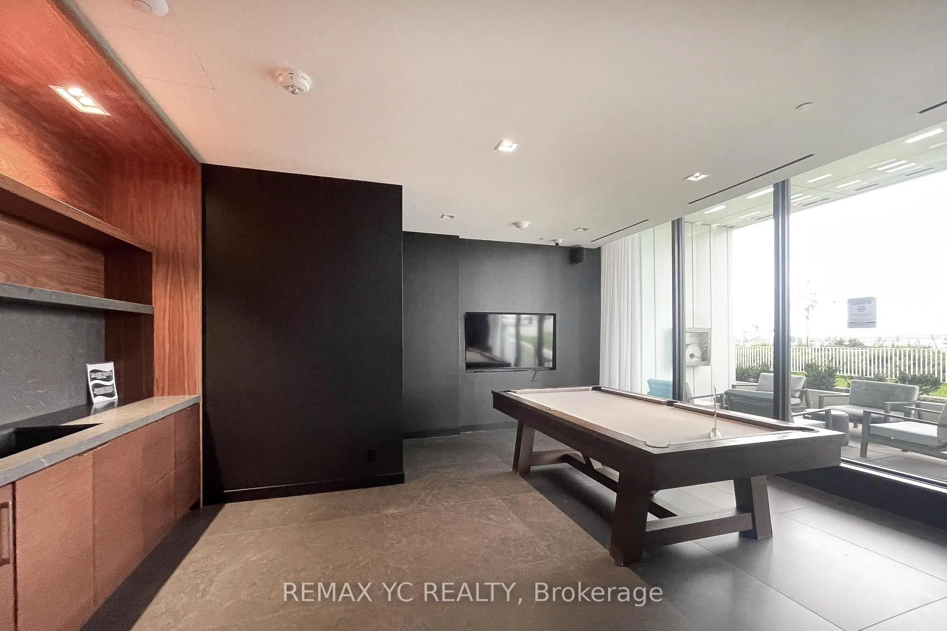 5 Buttermill Avenue #3501