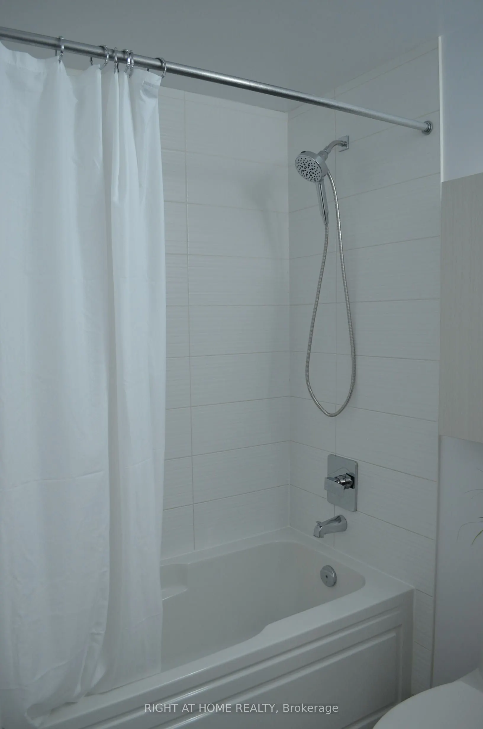 7900 Bathurst Street #323