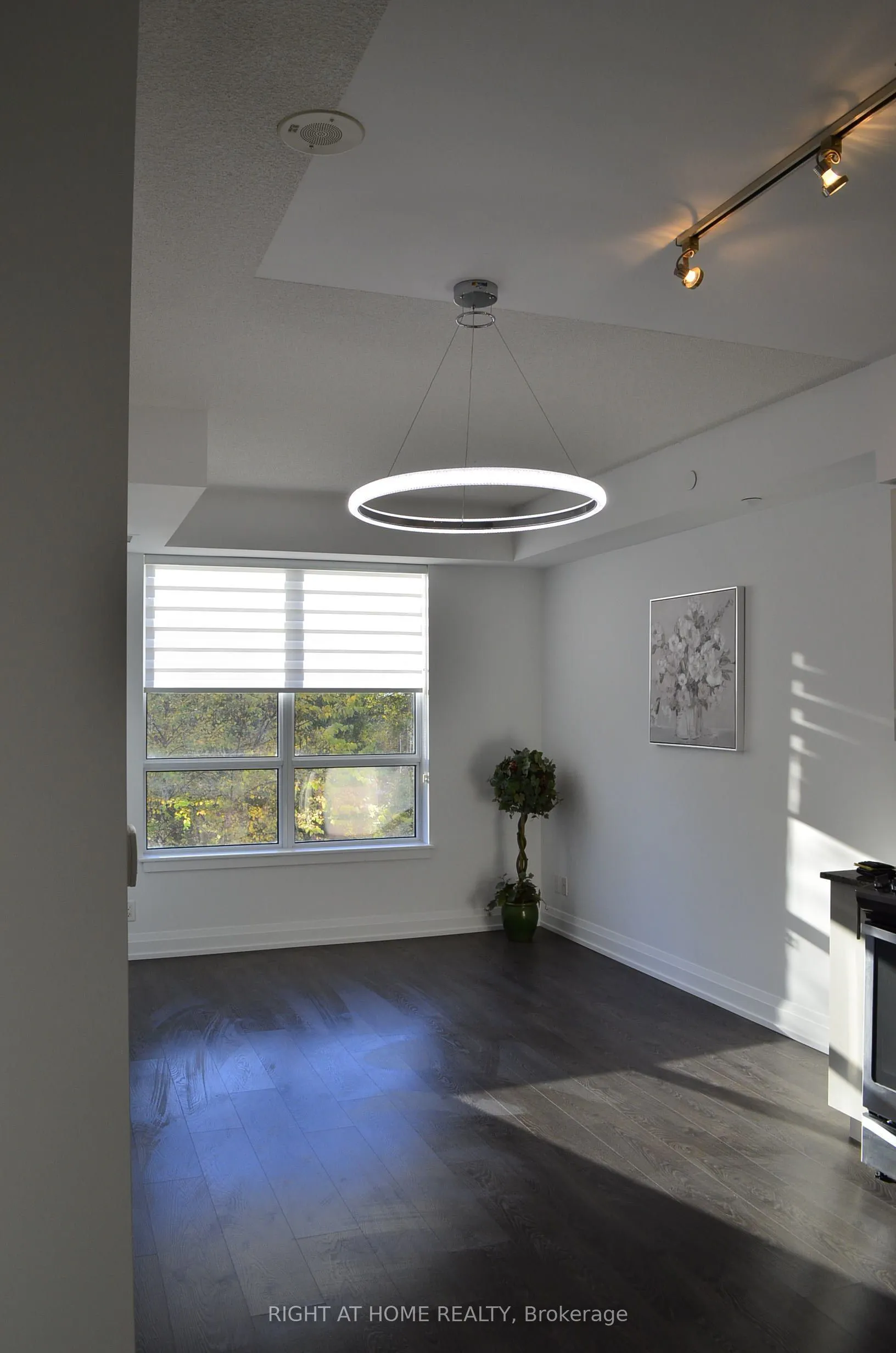 7900 Bathurst Street #323