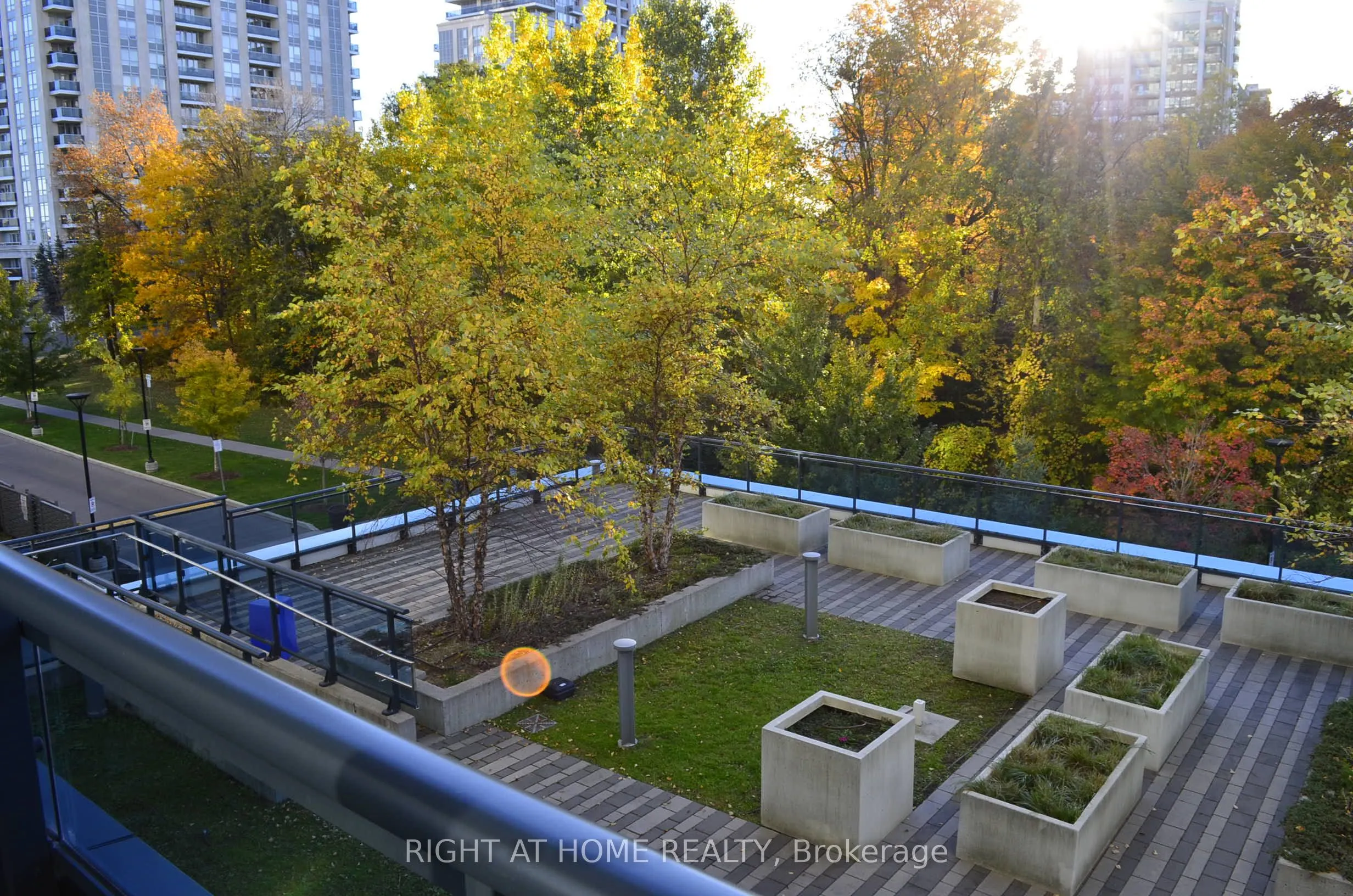 7900 Bathurst Street #323