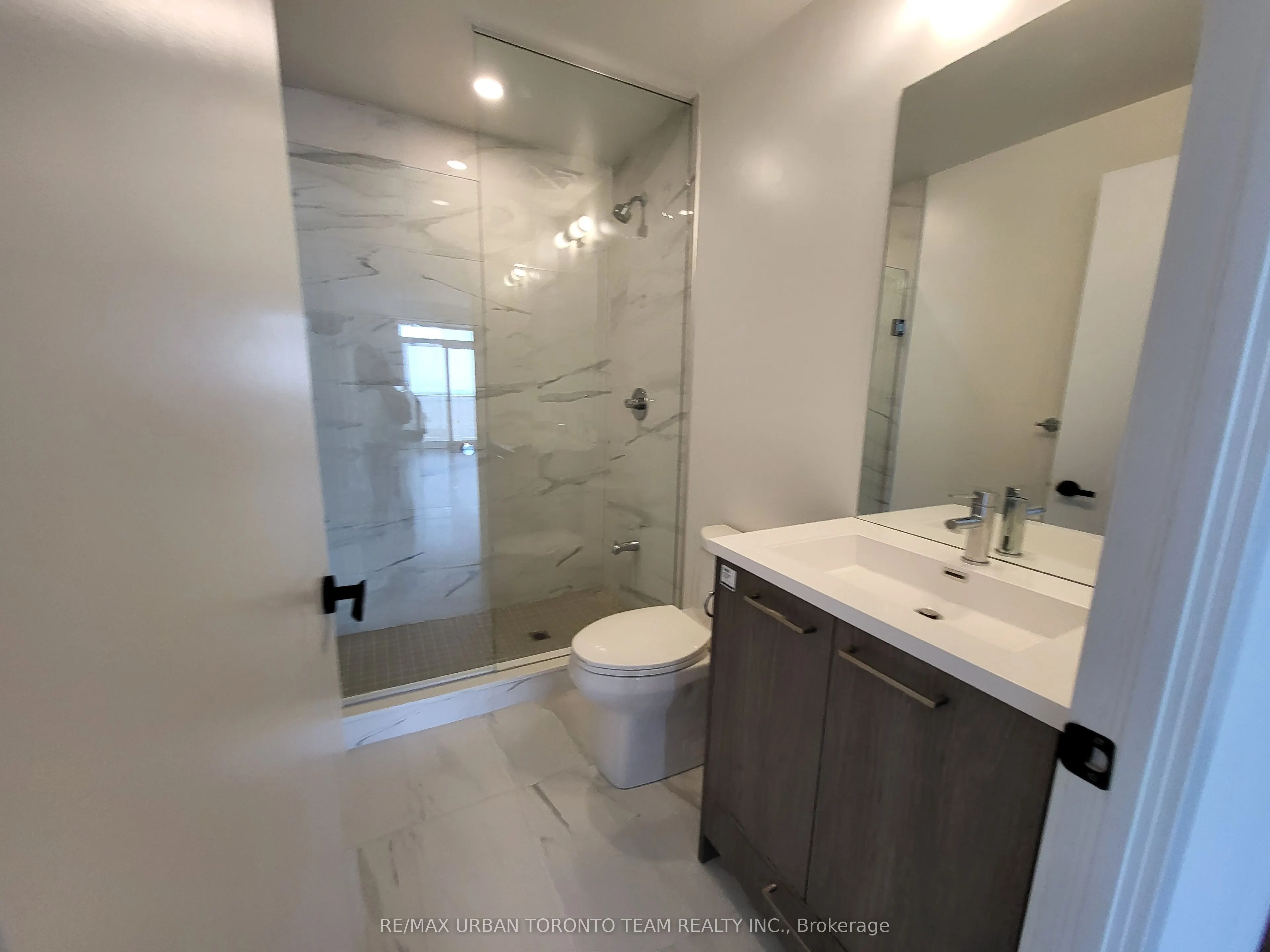 28 Interchange Way #3312