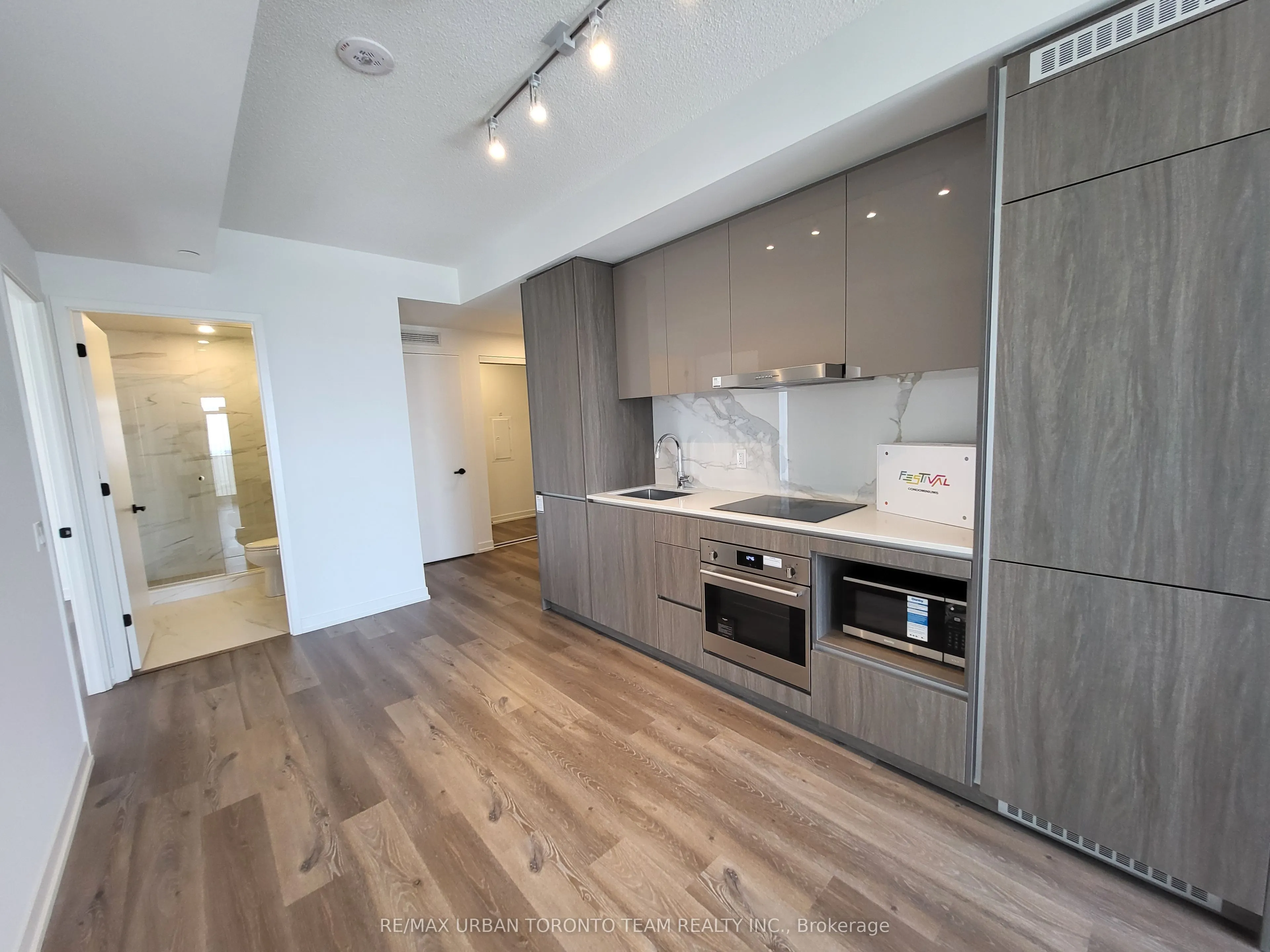 28 Interchange Way #3312