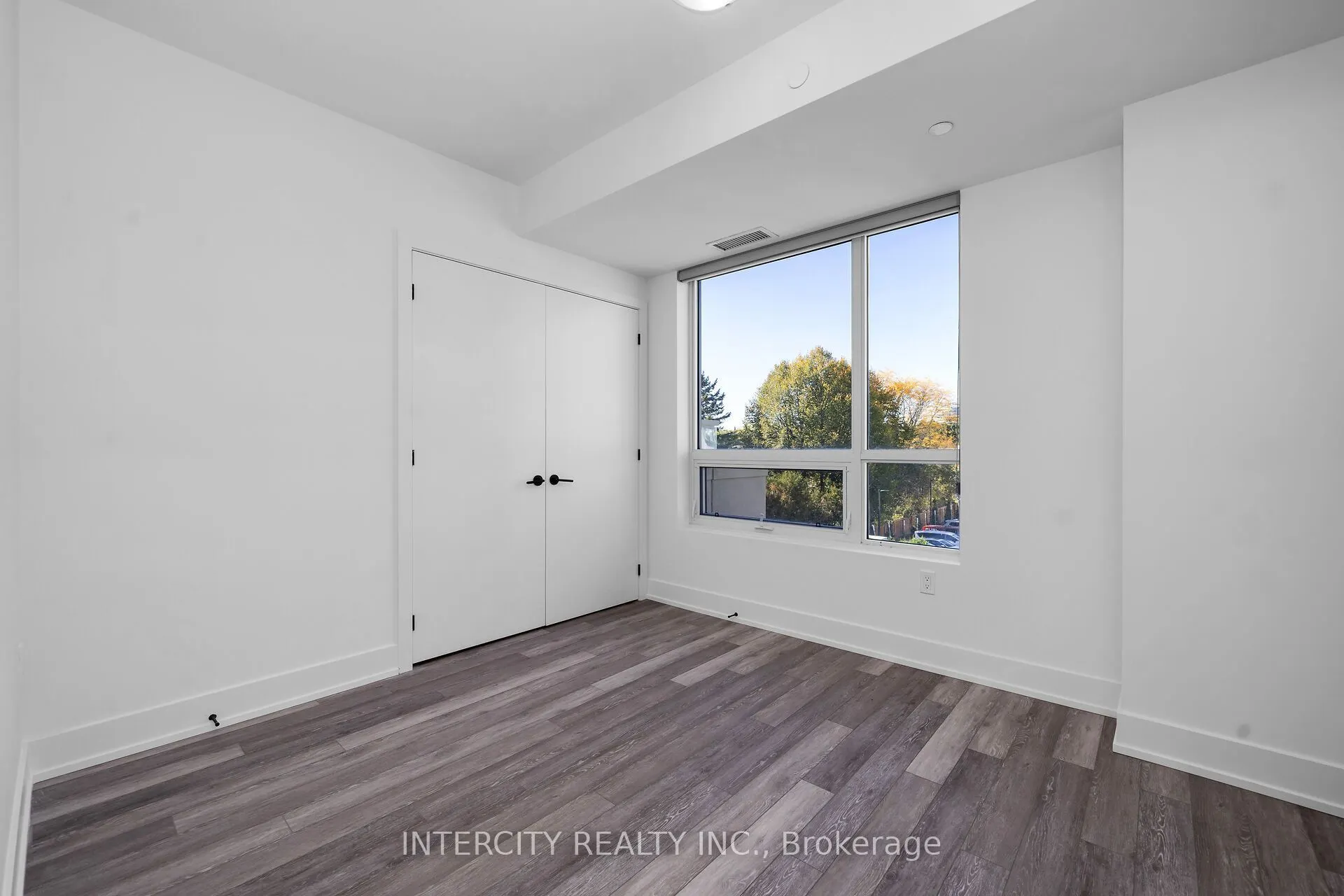 2075 King Road #351