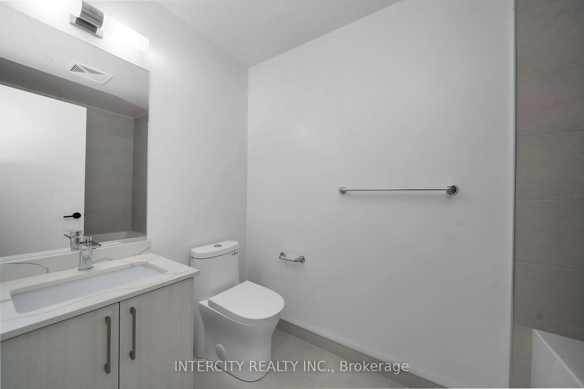 2075 King Road #248