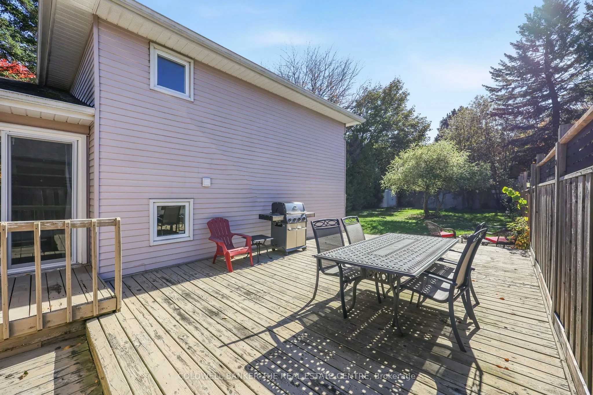 836 Elgin Street