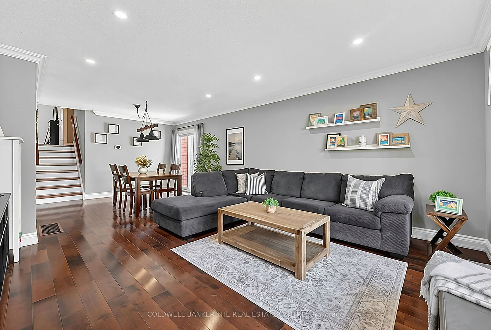 836 Elgin Street