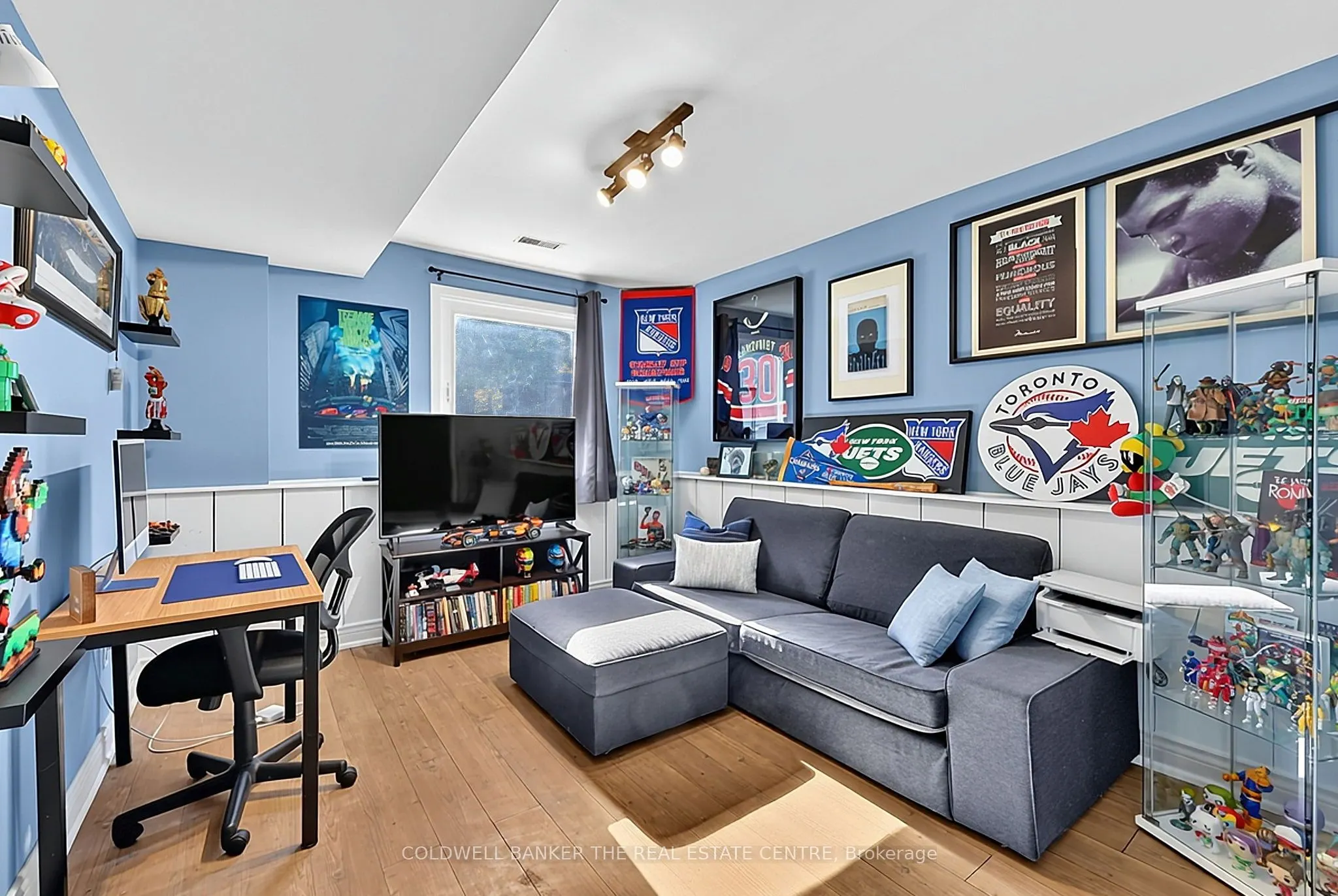 836 Elgin Street
