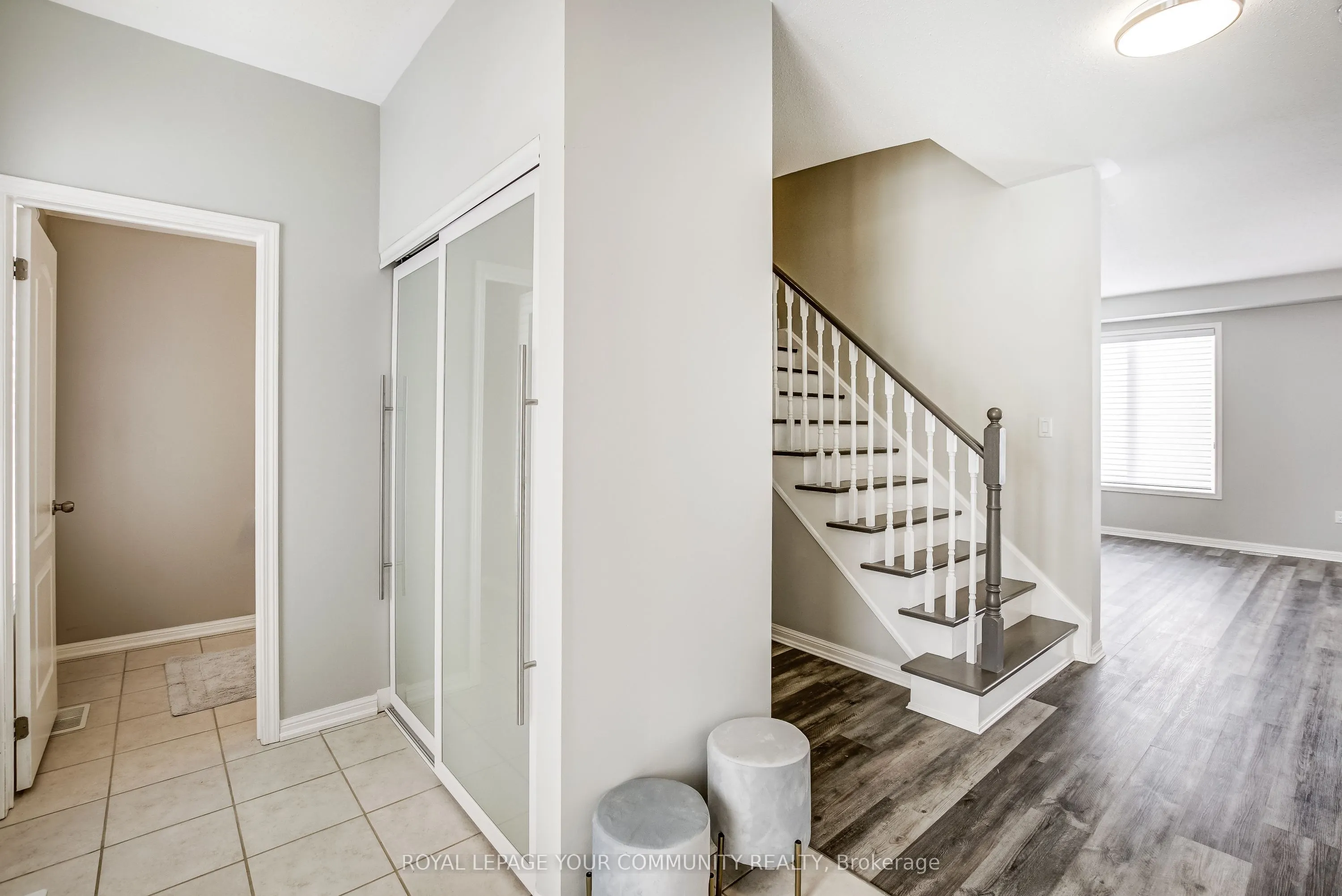 16 Don Hadden Crescent