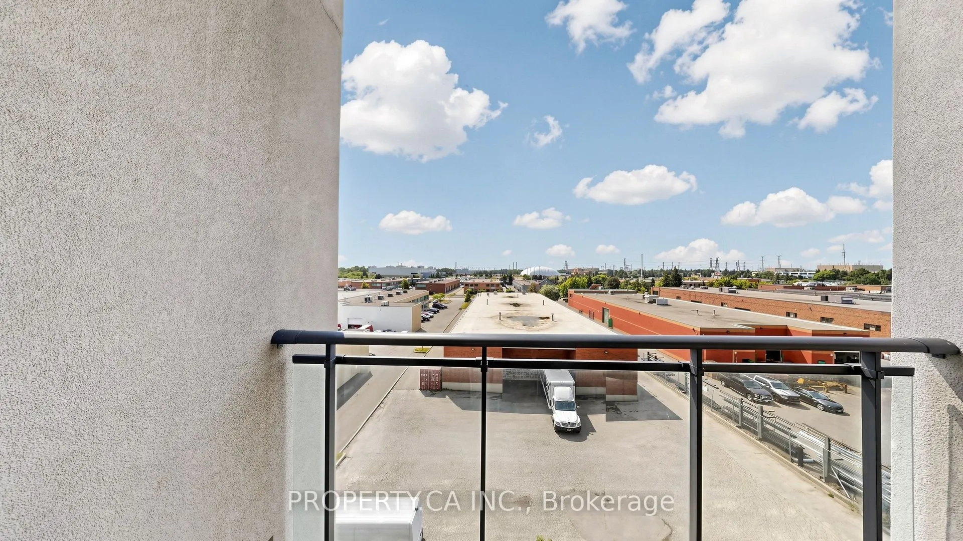 24 Woodstream Boulevard #516