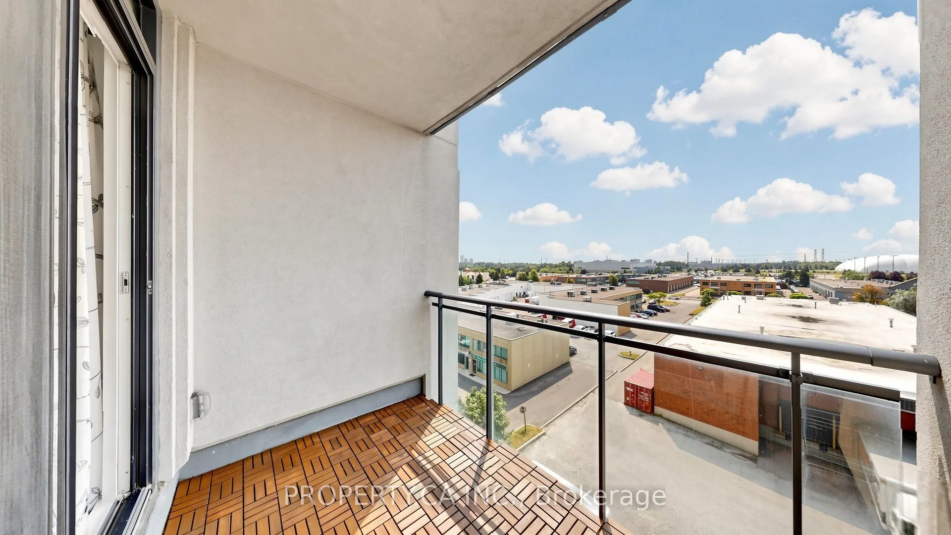 24 Woodstream Boulevard #516