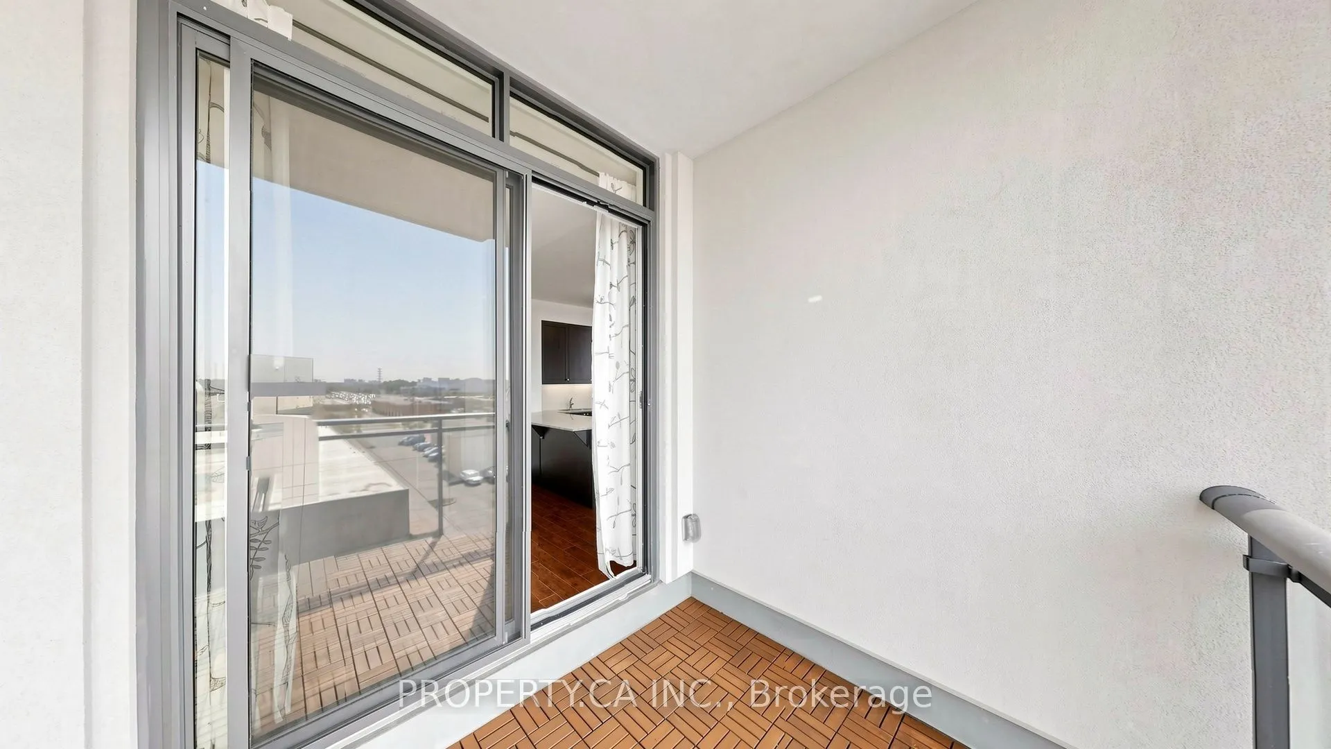 24 Woodstream Boulevard #516
