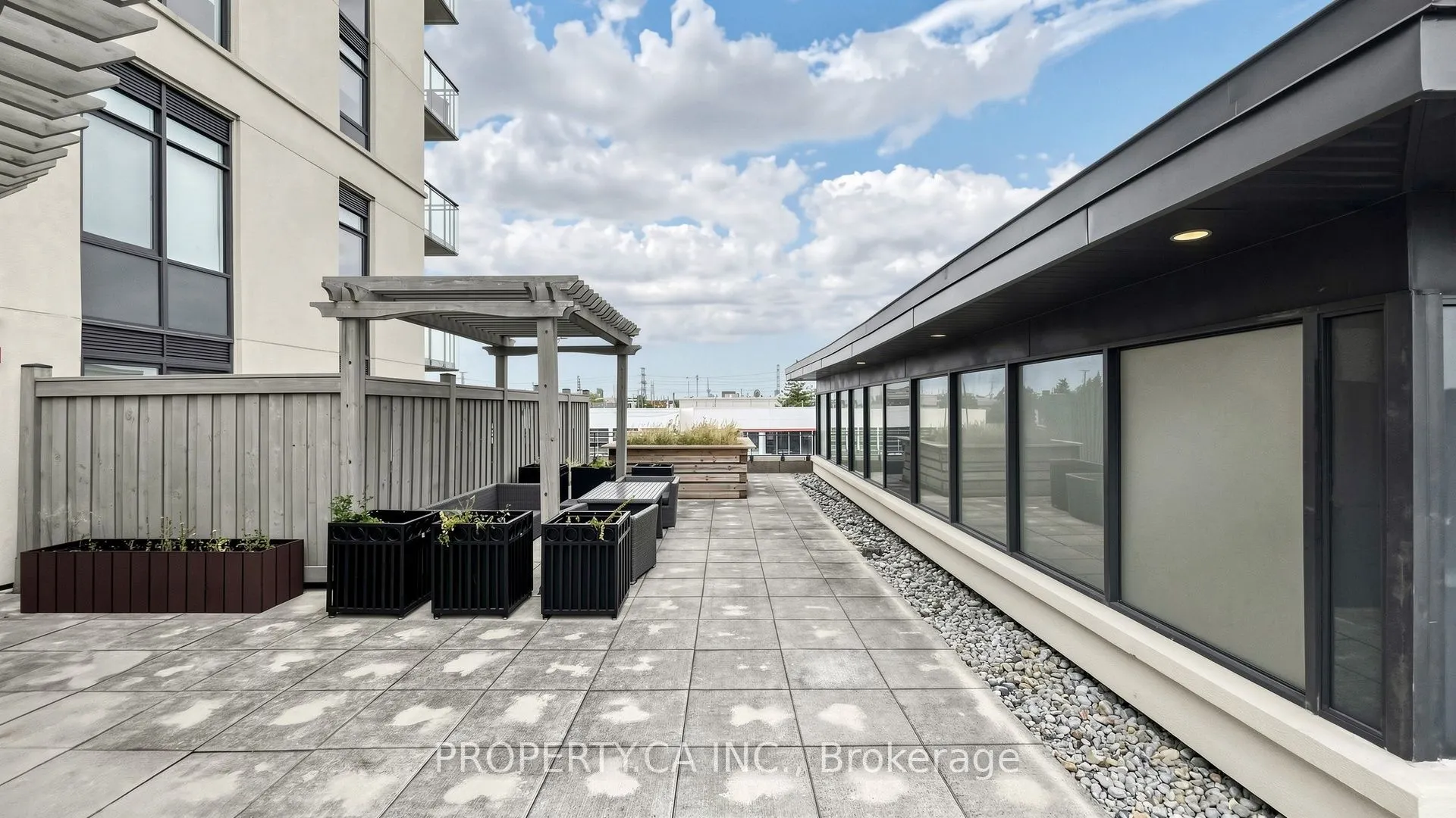 24 Woodstream Boulevard #516