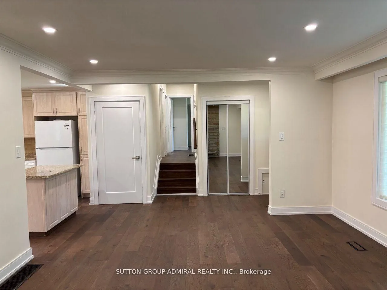 86 Hamilton Drive