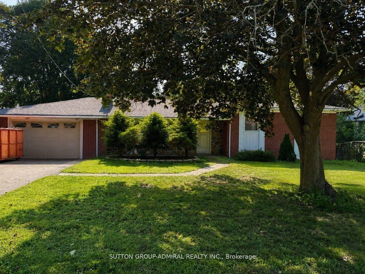 86 Hamilton Drive