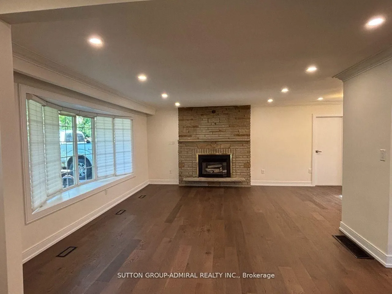 86 Hamilton Drive