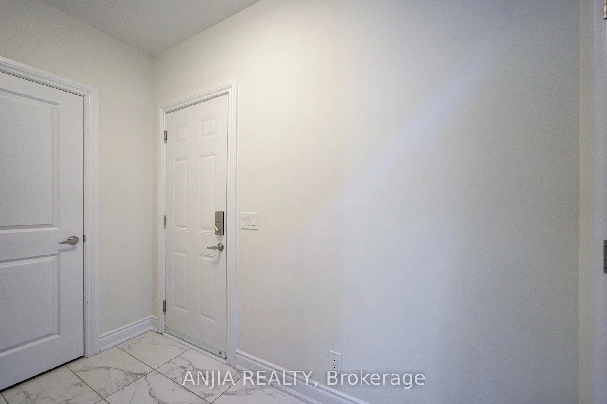 107 Guardhouse Crescent