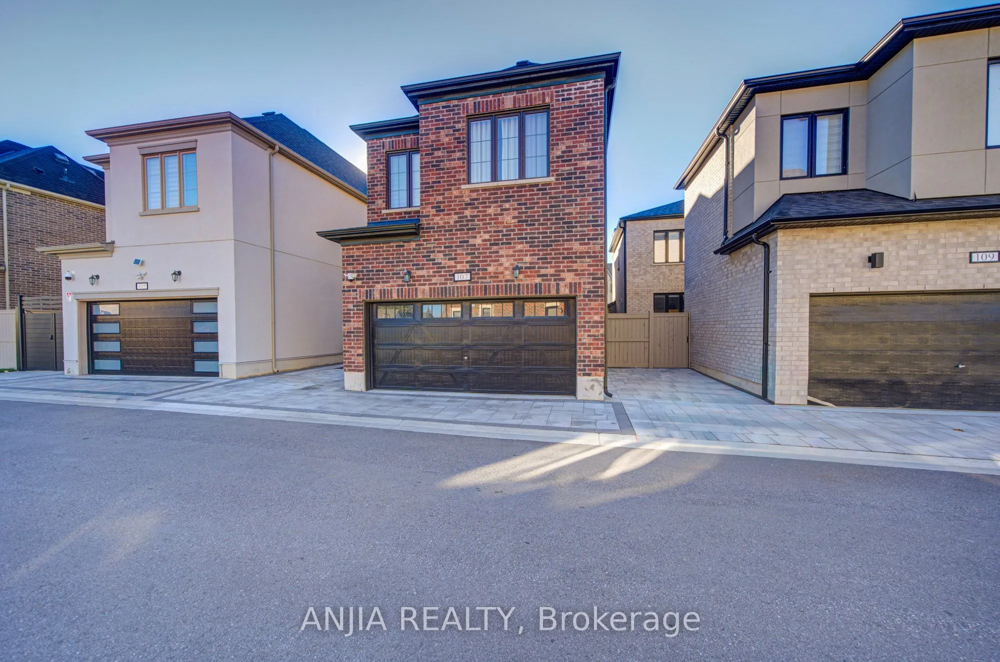 107 Guardhouse Crescent