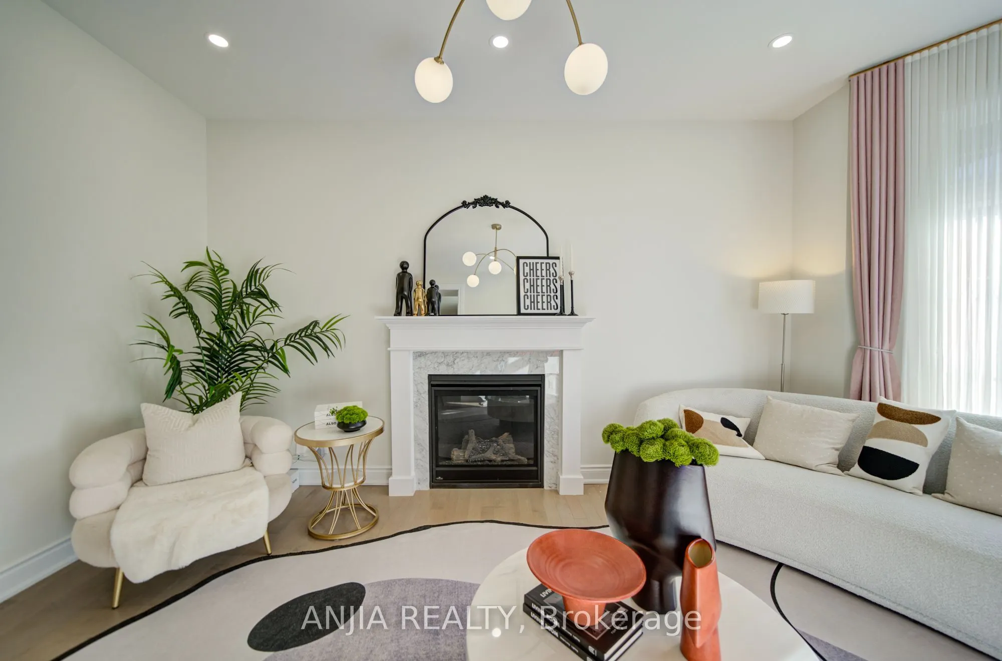 107 Guardhouse Crescent