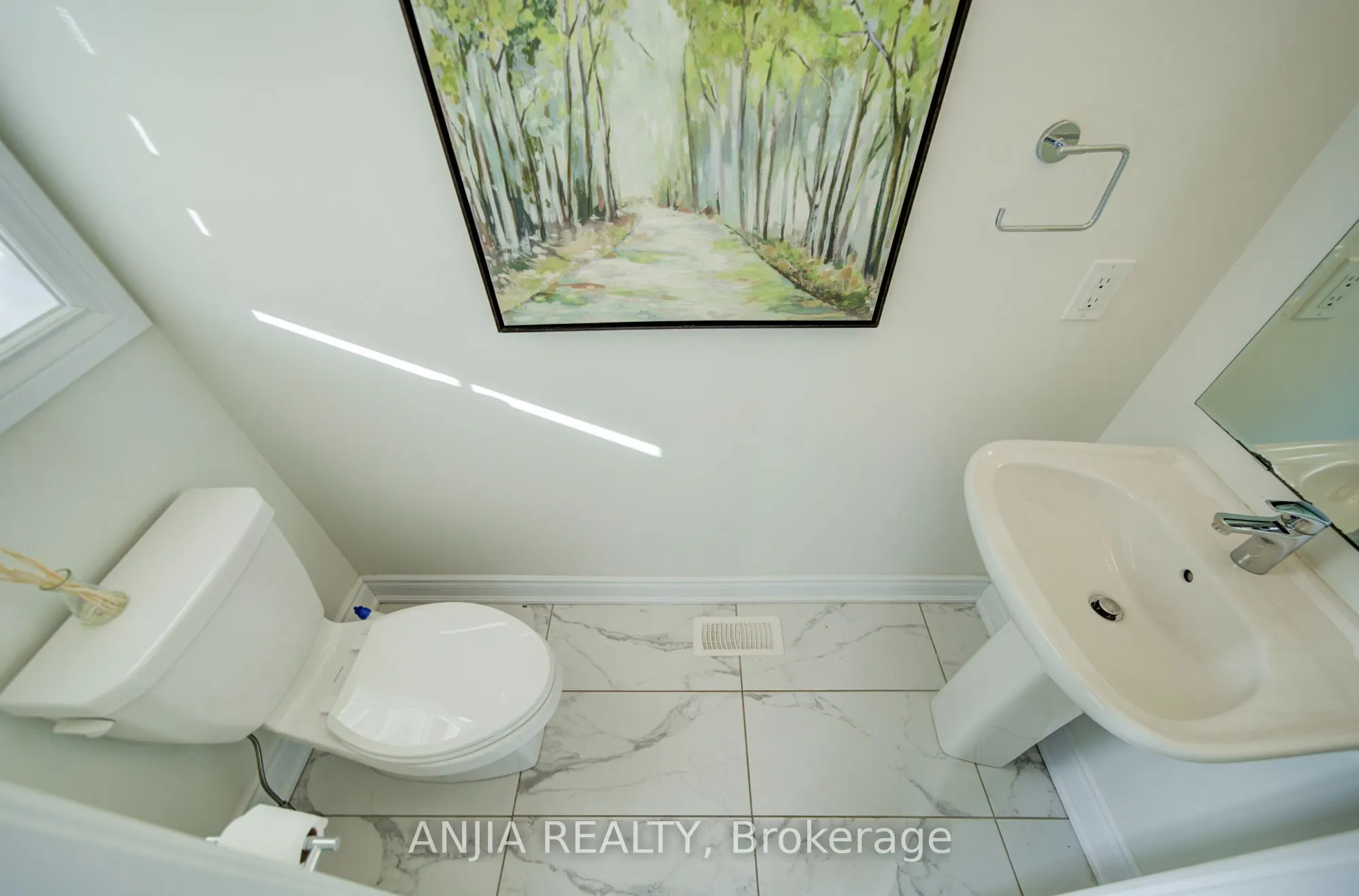 107 Guardhouse Crescent