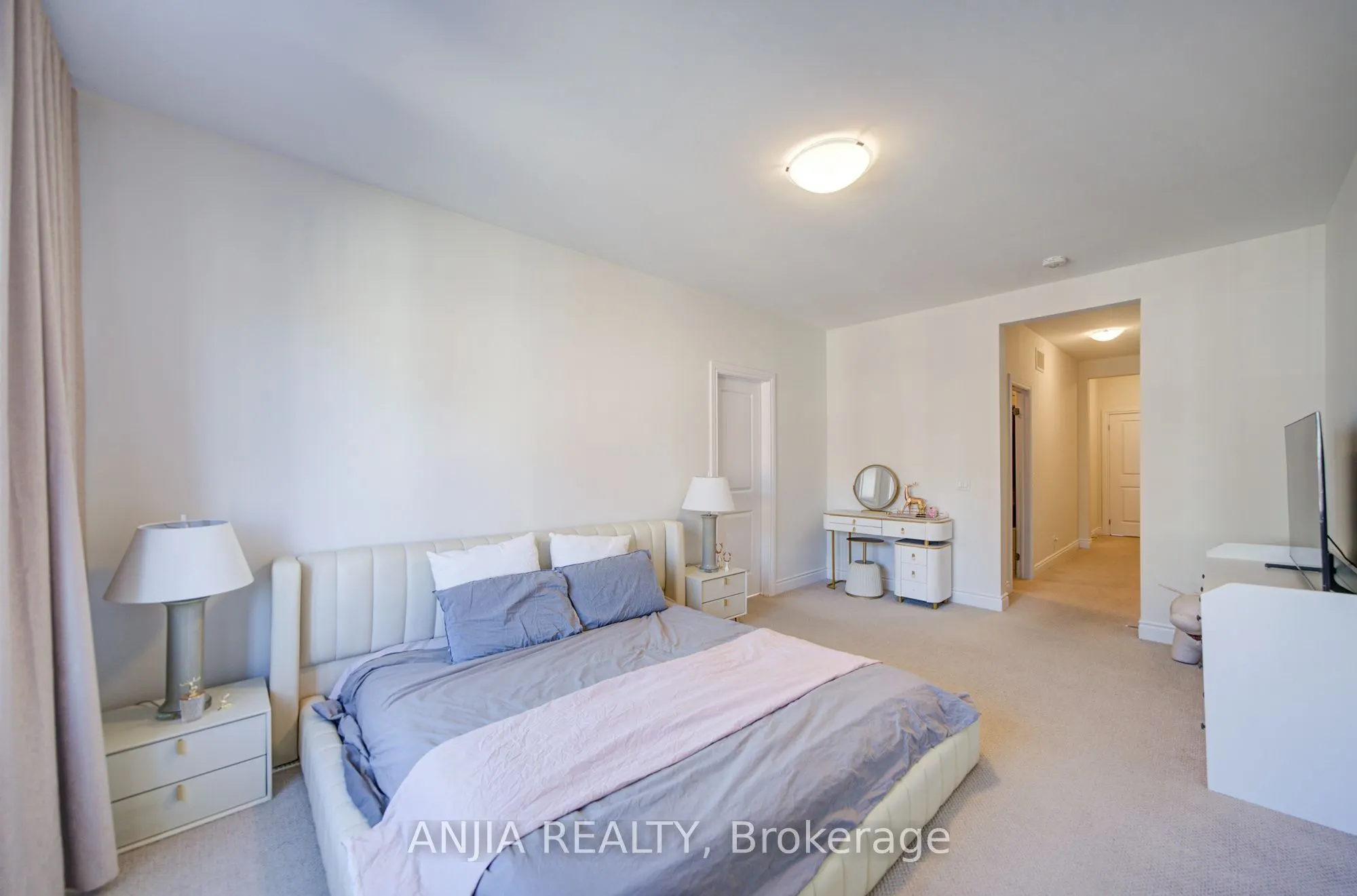 107 Guardhouse Crescent