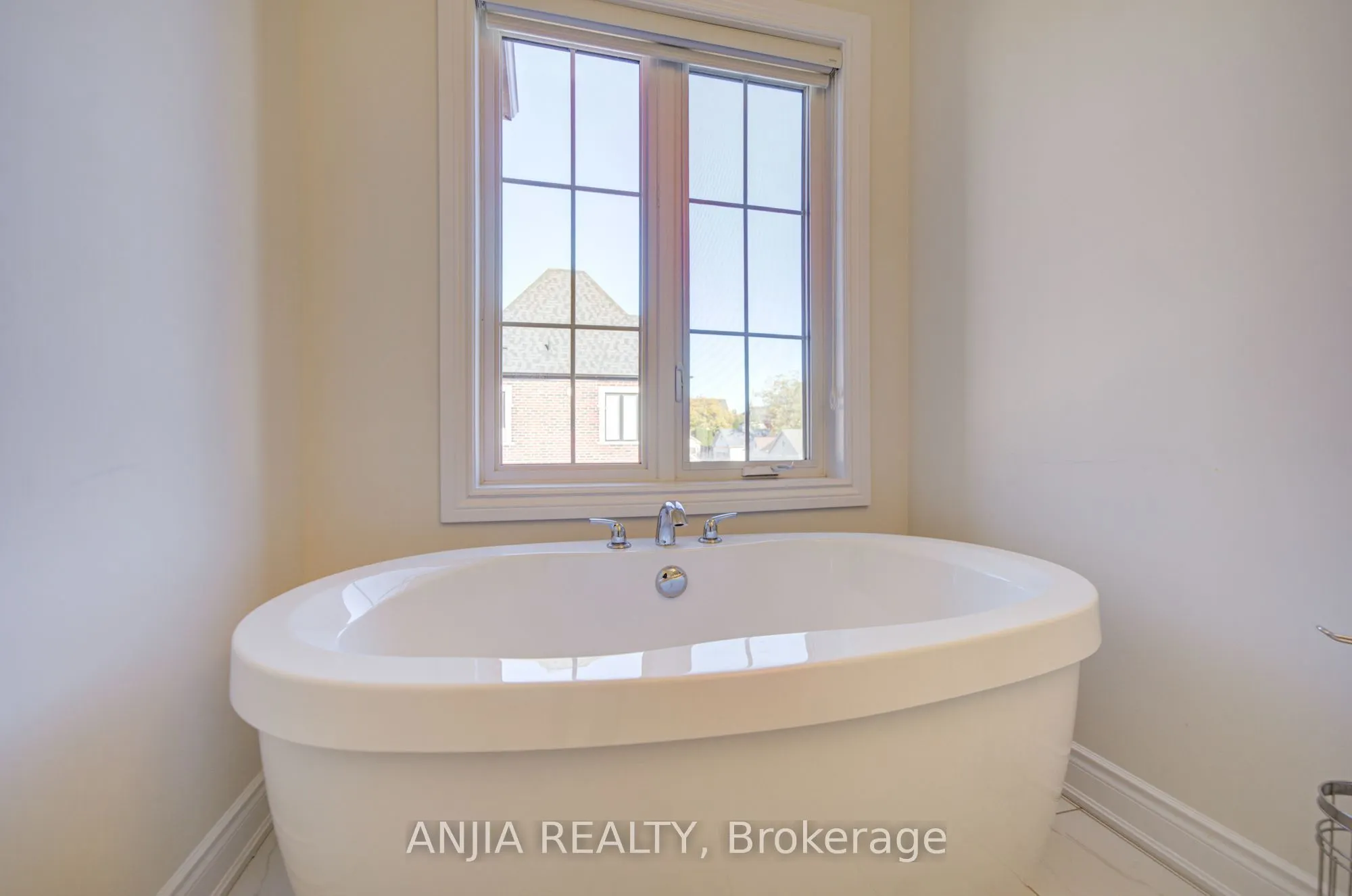 107 Guardhouse Crescent