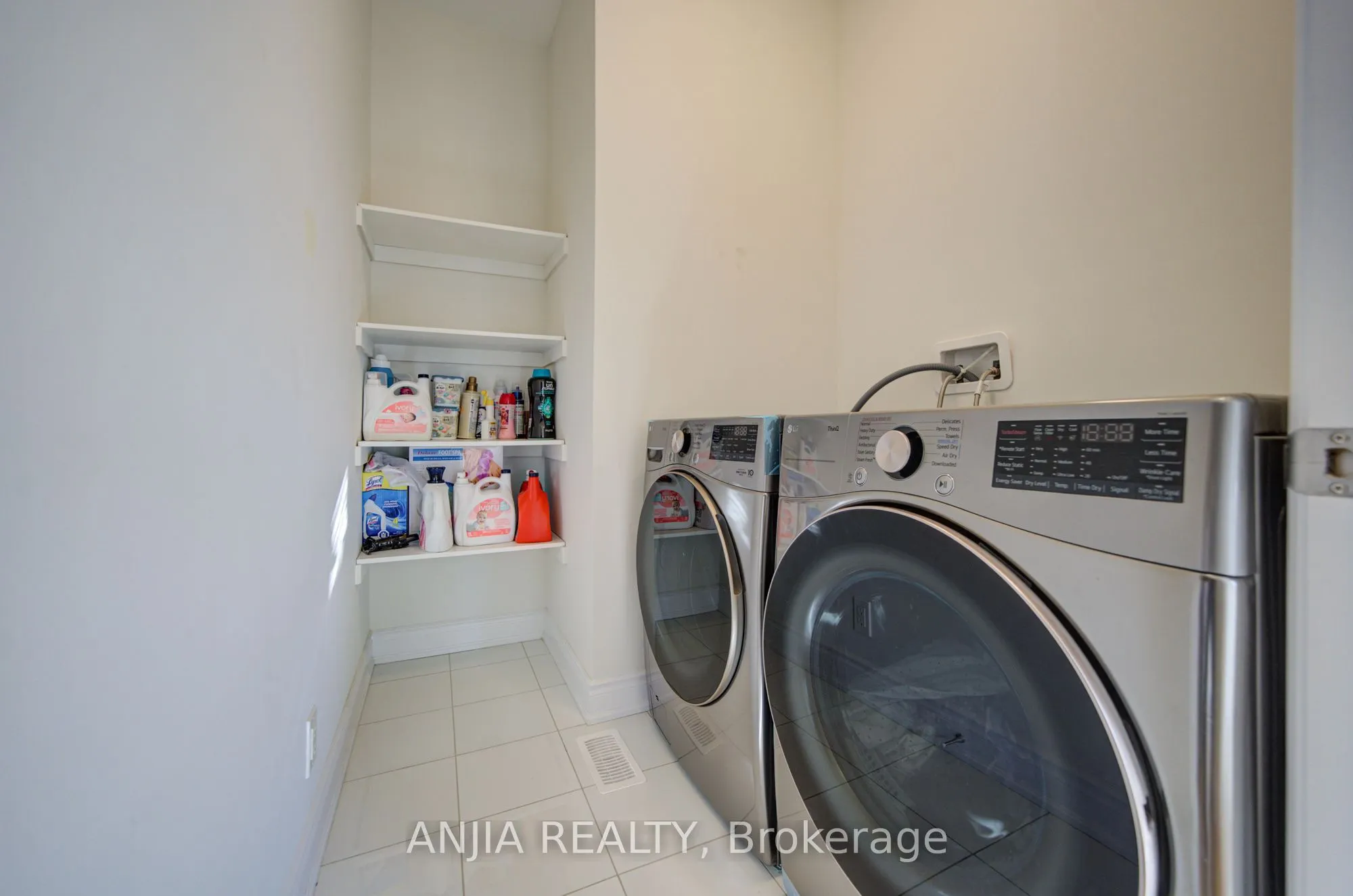 107 Guardhouse Crescent