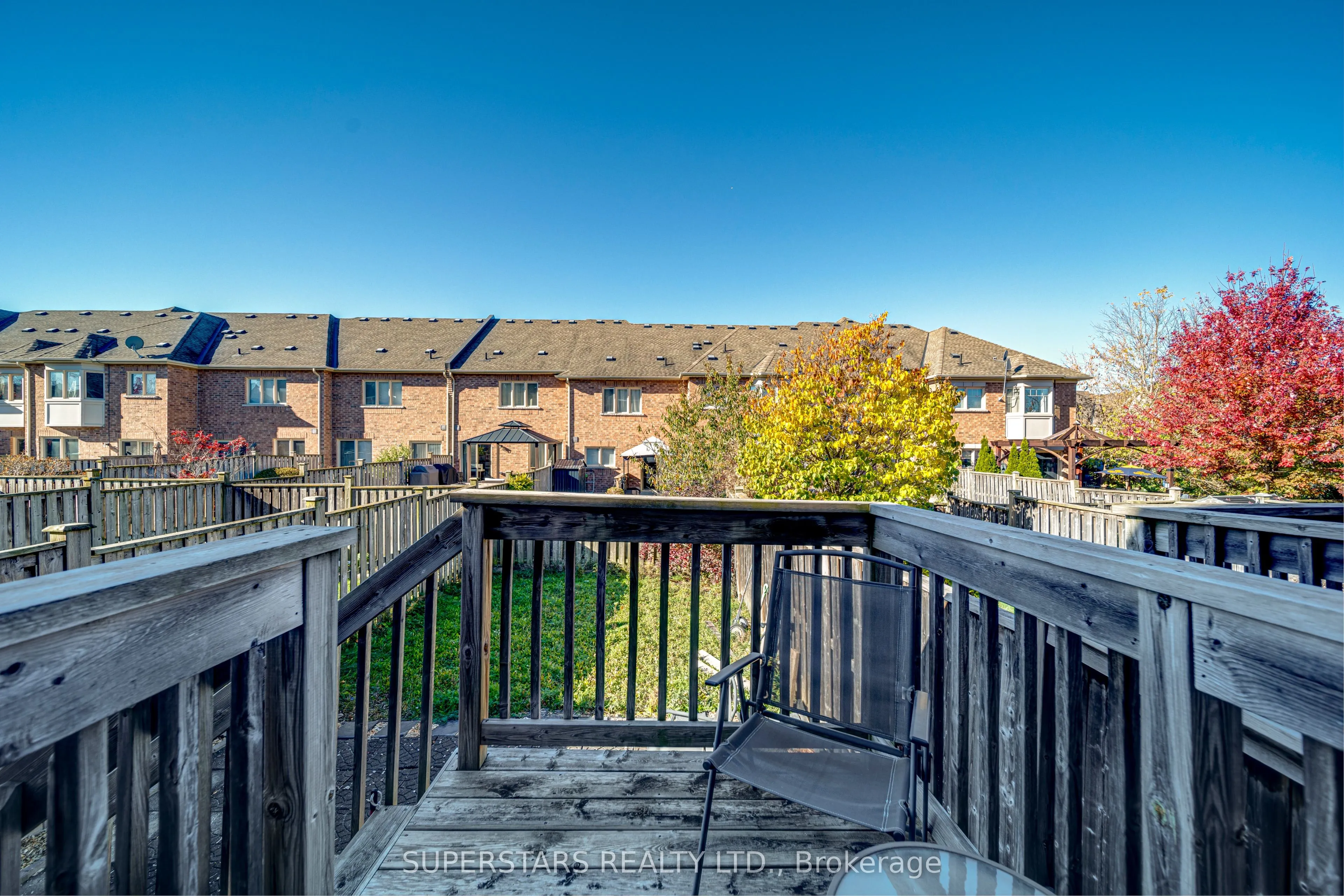 13 Eastwind Drive