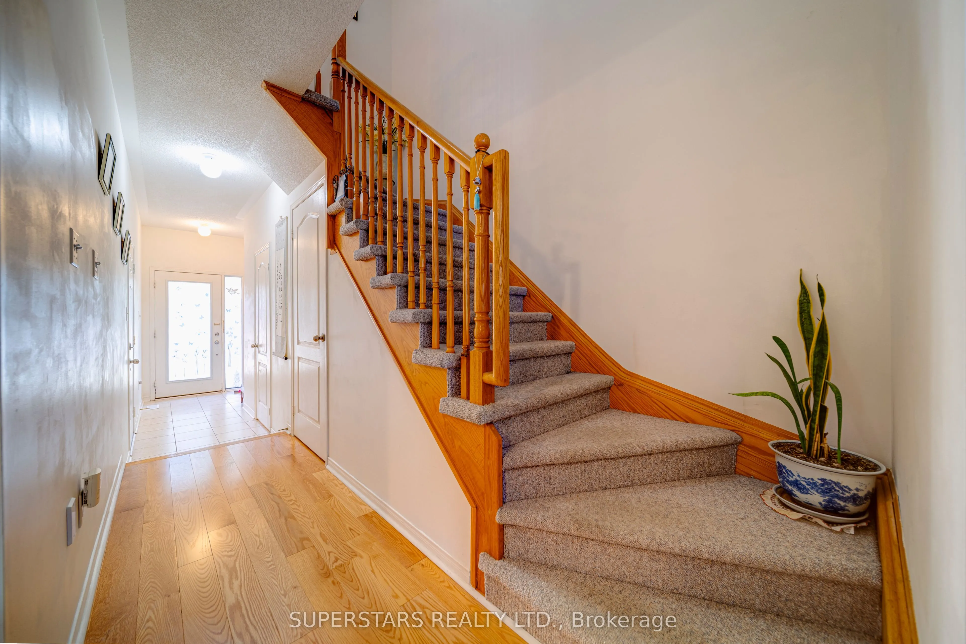 13 Eastwind Drive