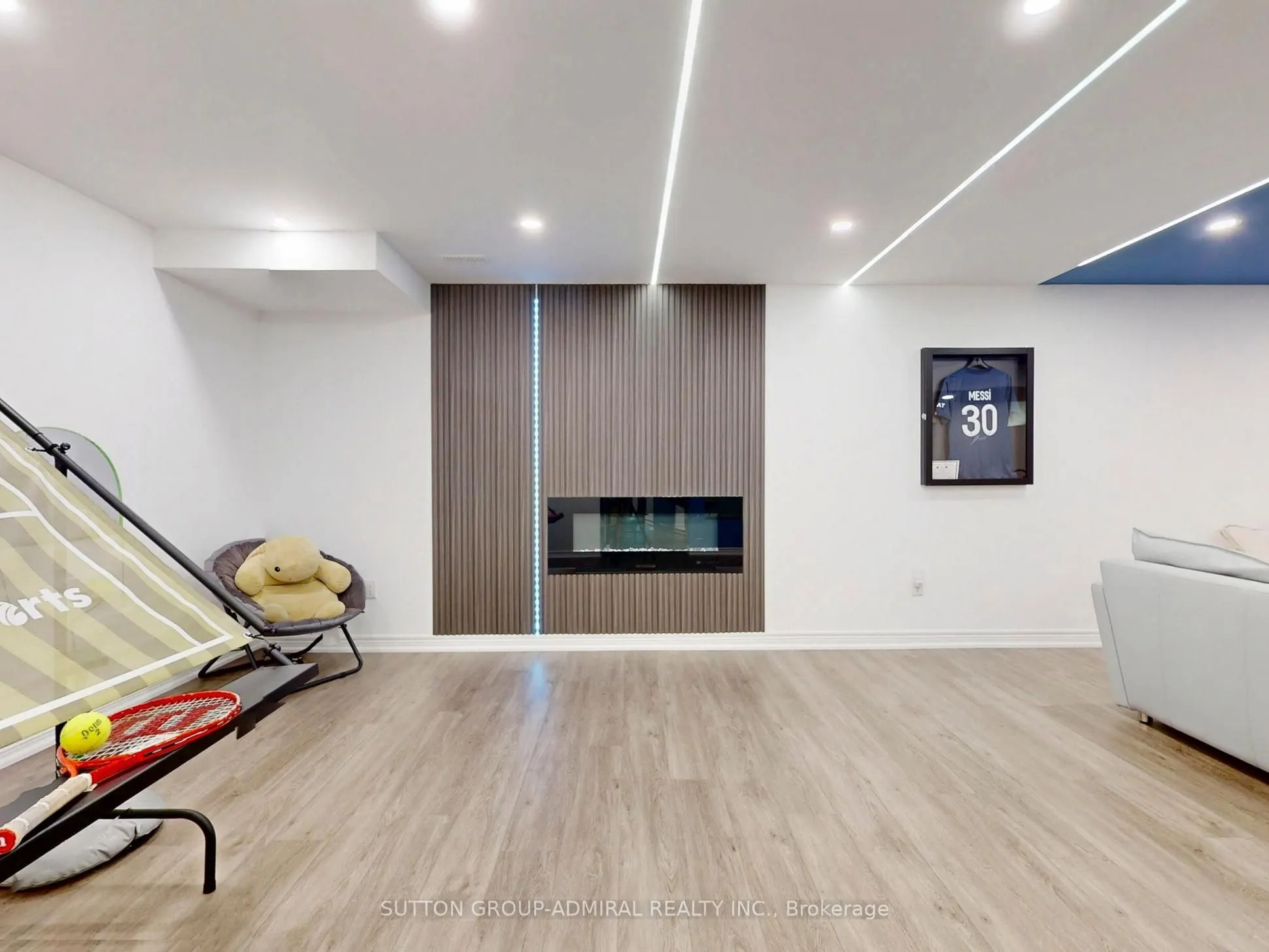108 Baldry Avenue