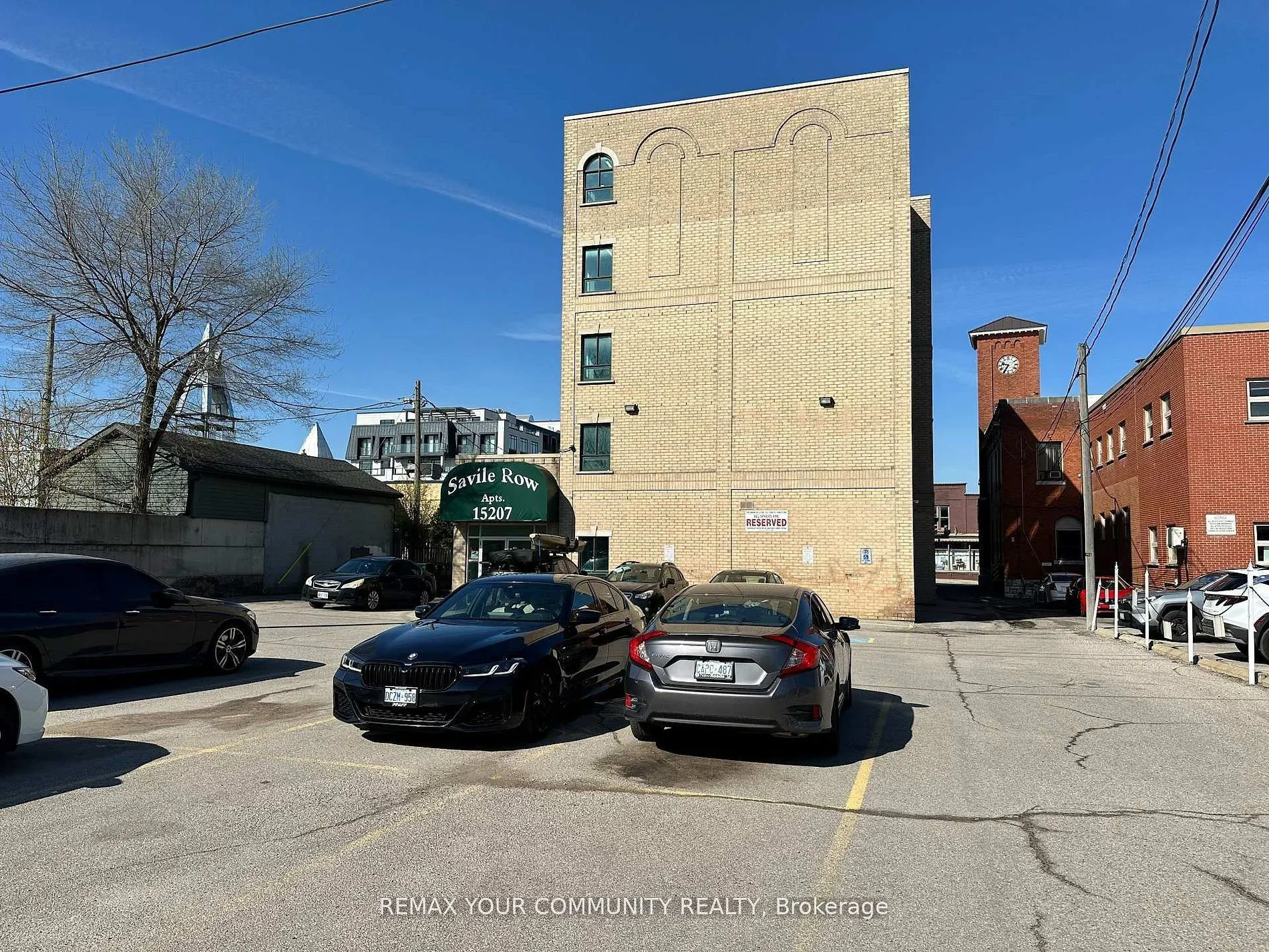 15207 Yonge Street #305