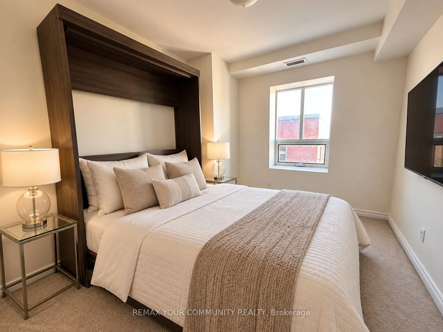 15207 Yonge Street #305