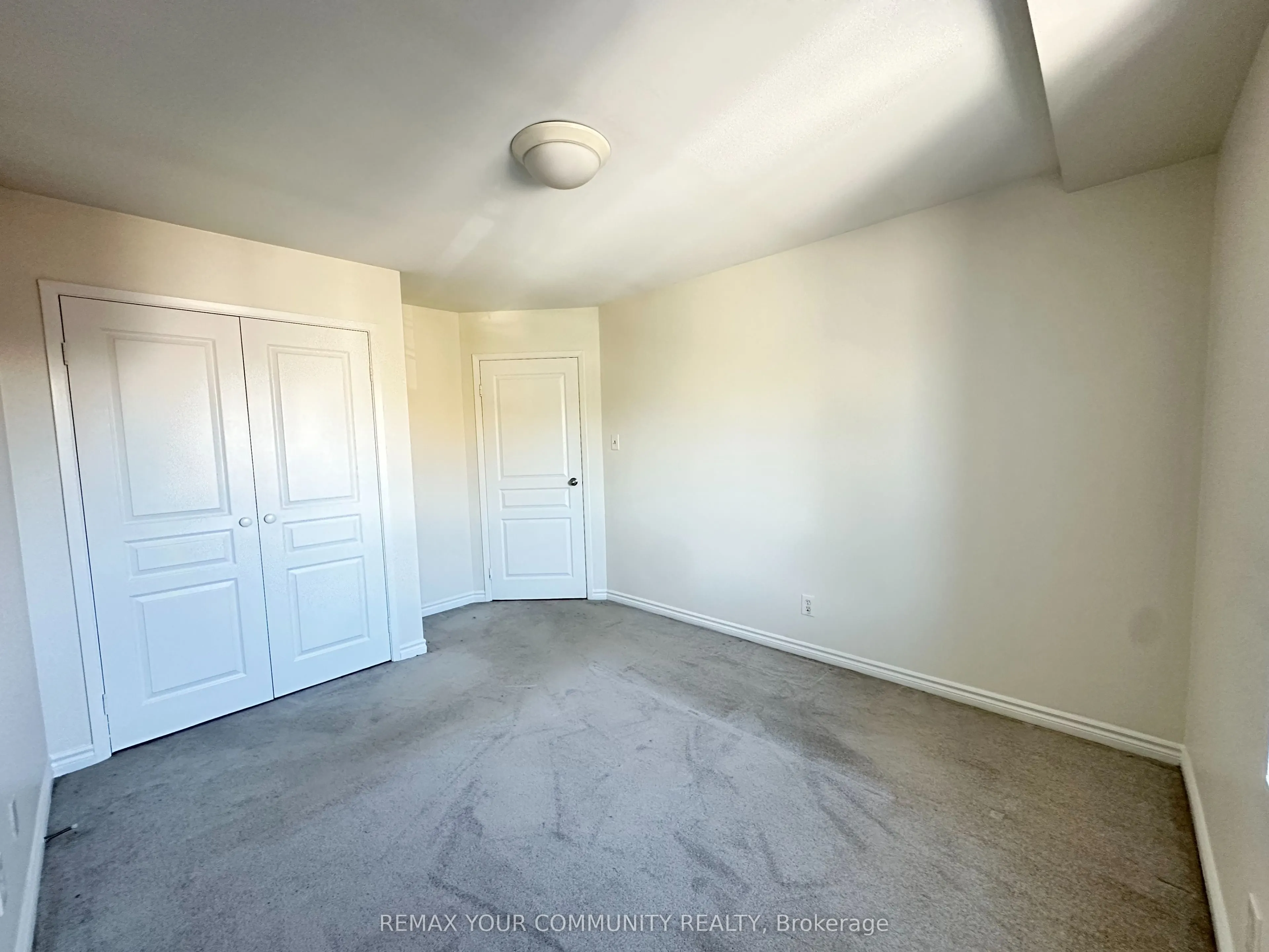 15207 Yonge Street #305