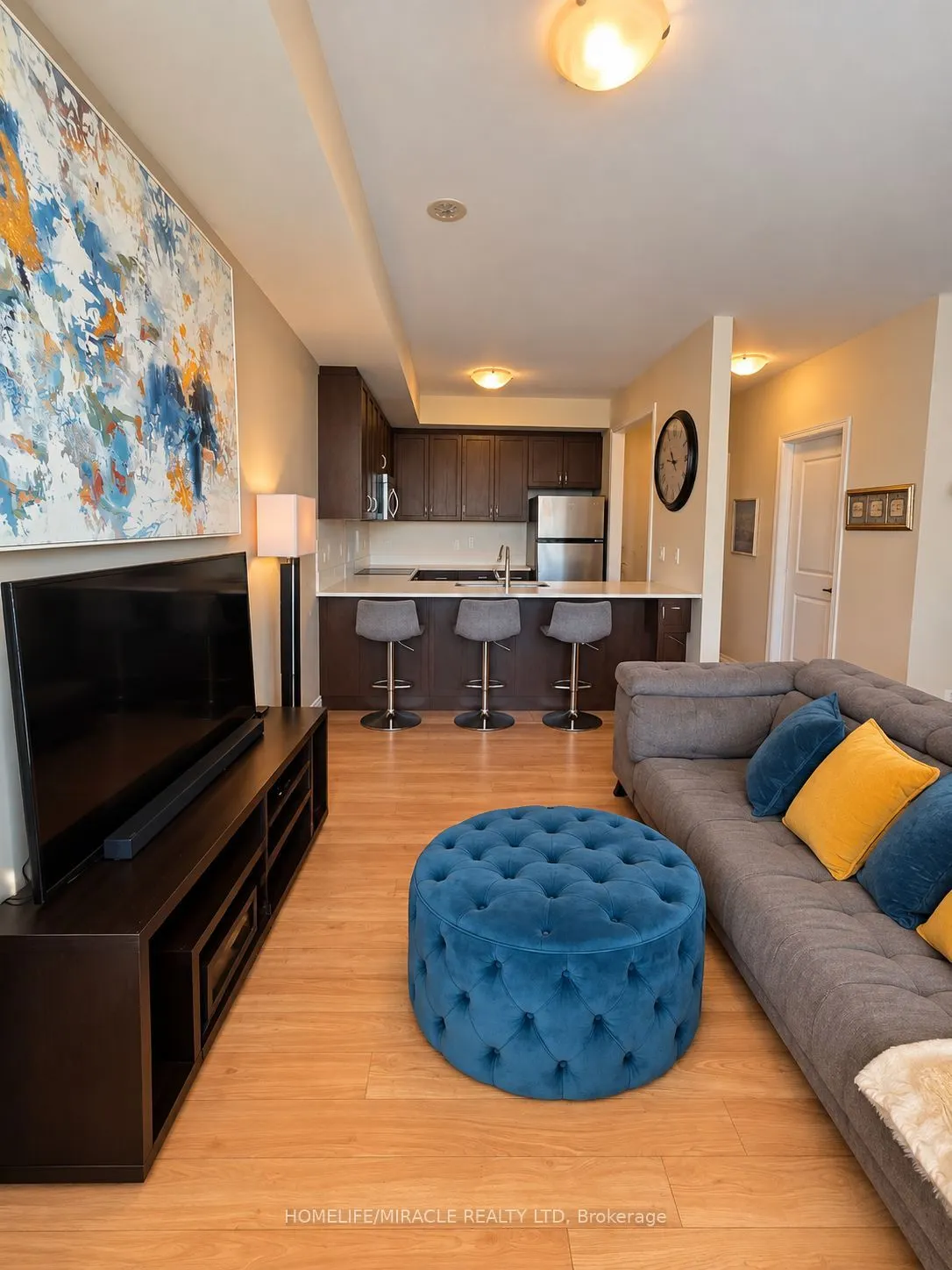 9601 Jane Street #8