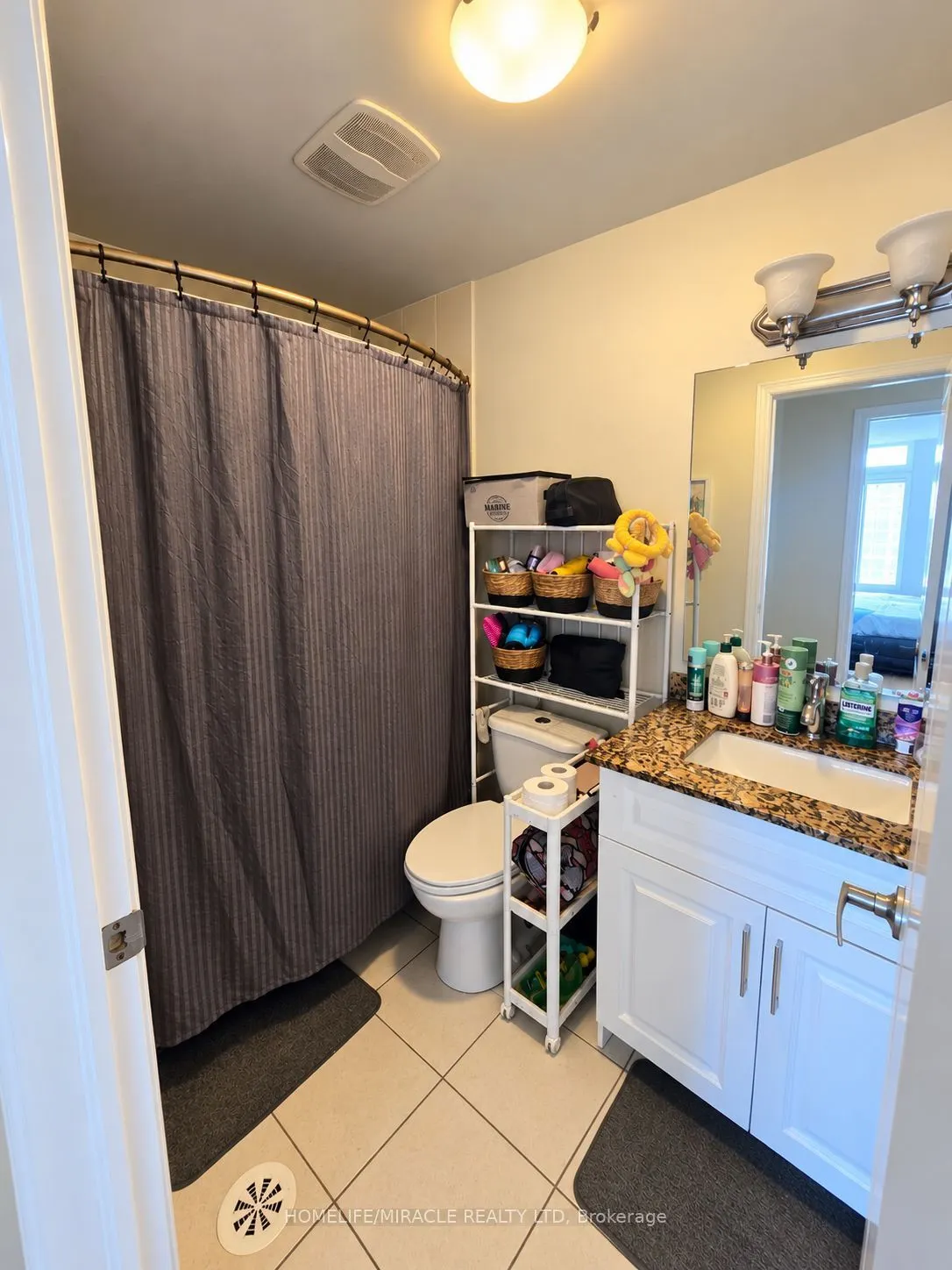 9601 Jane Street #8