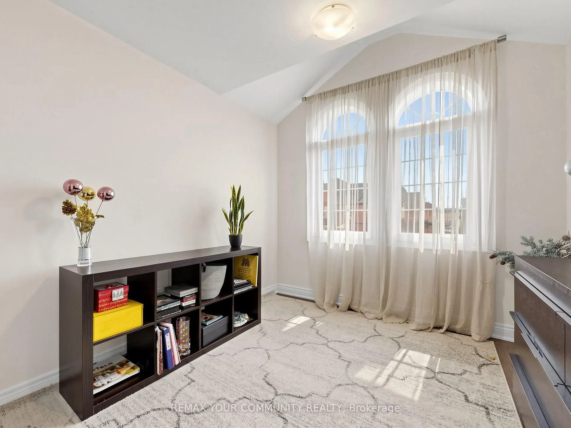 96 Drizzel Crescent