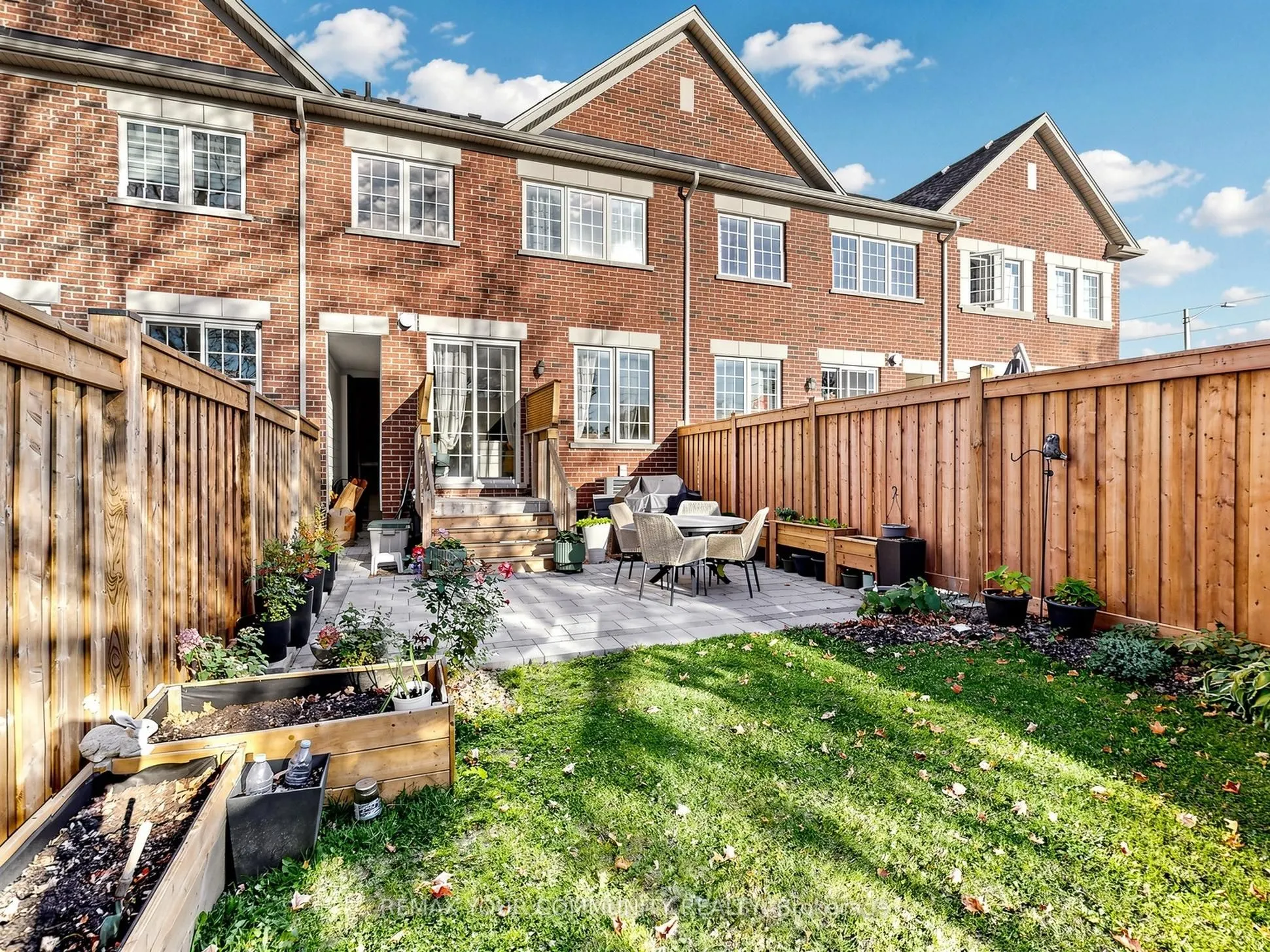 96 Drizzel Crescent