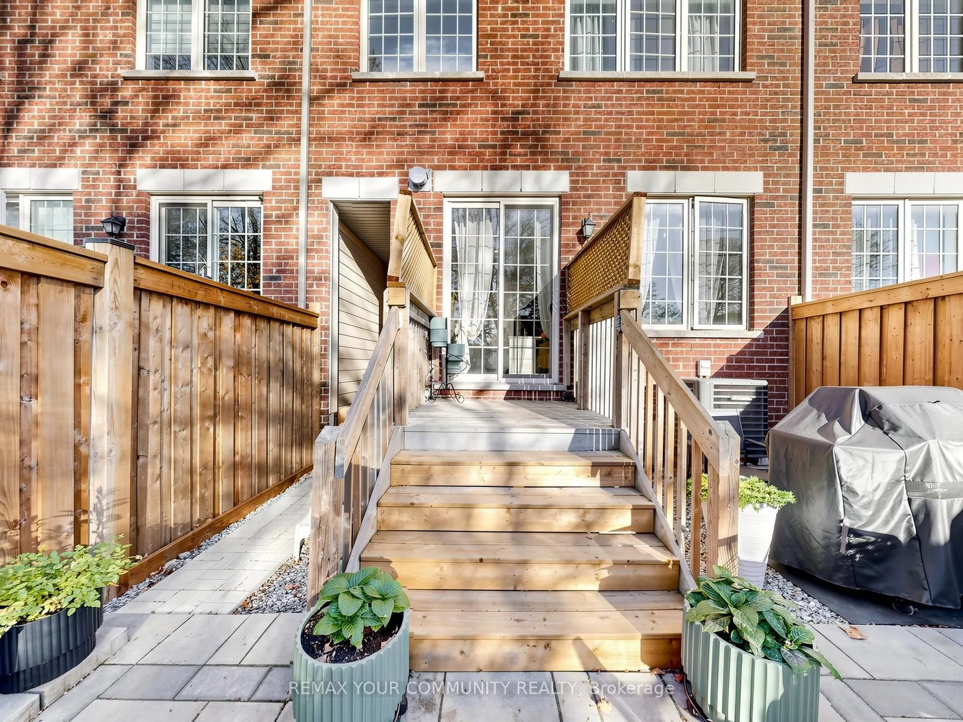 96 Drizzel Crescent