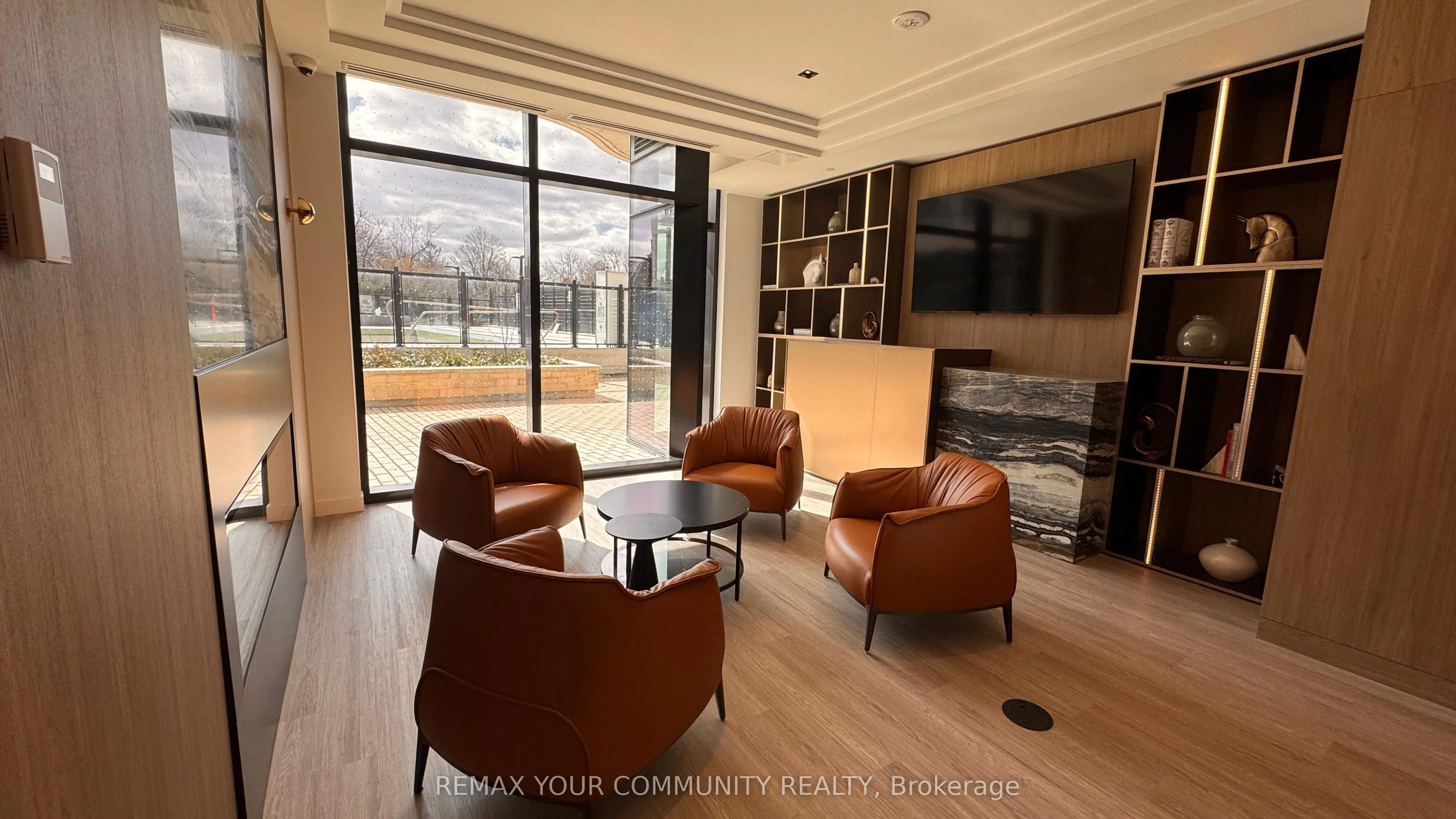 8188 Yonge Street #1004