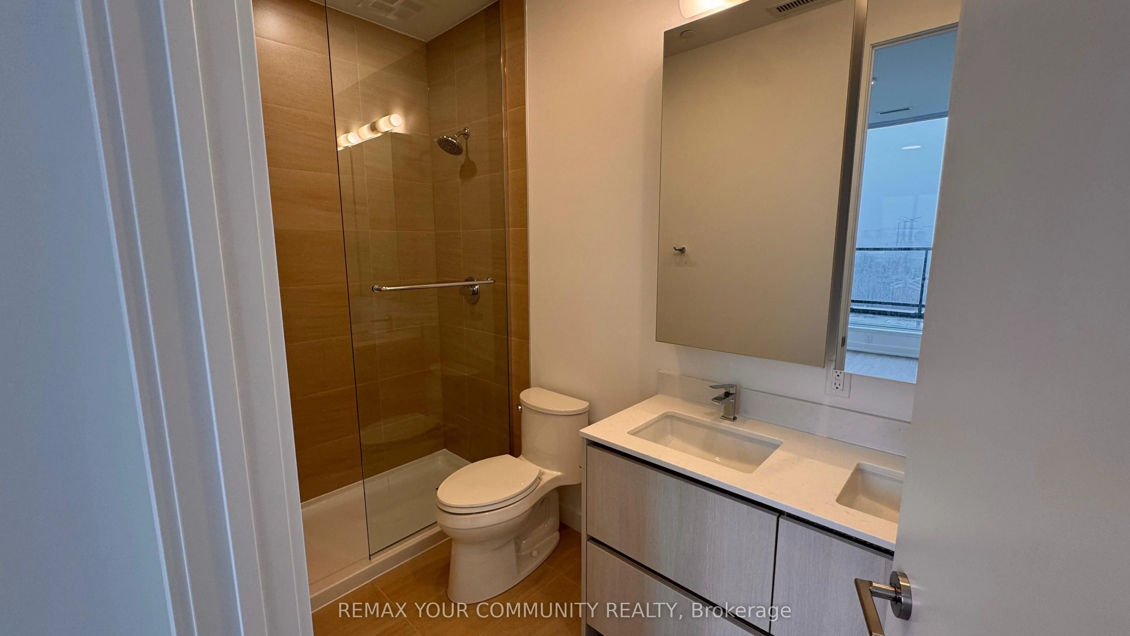 8188 Yonge Street #1004