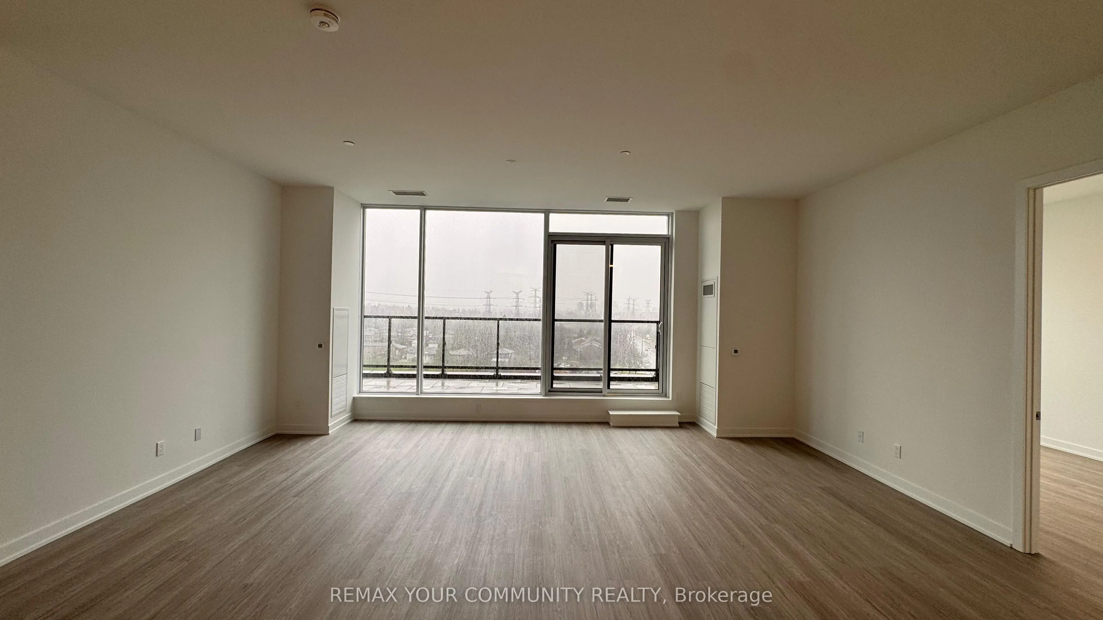 8188 Yonge Street #1004