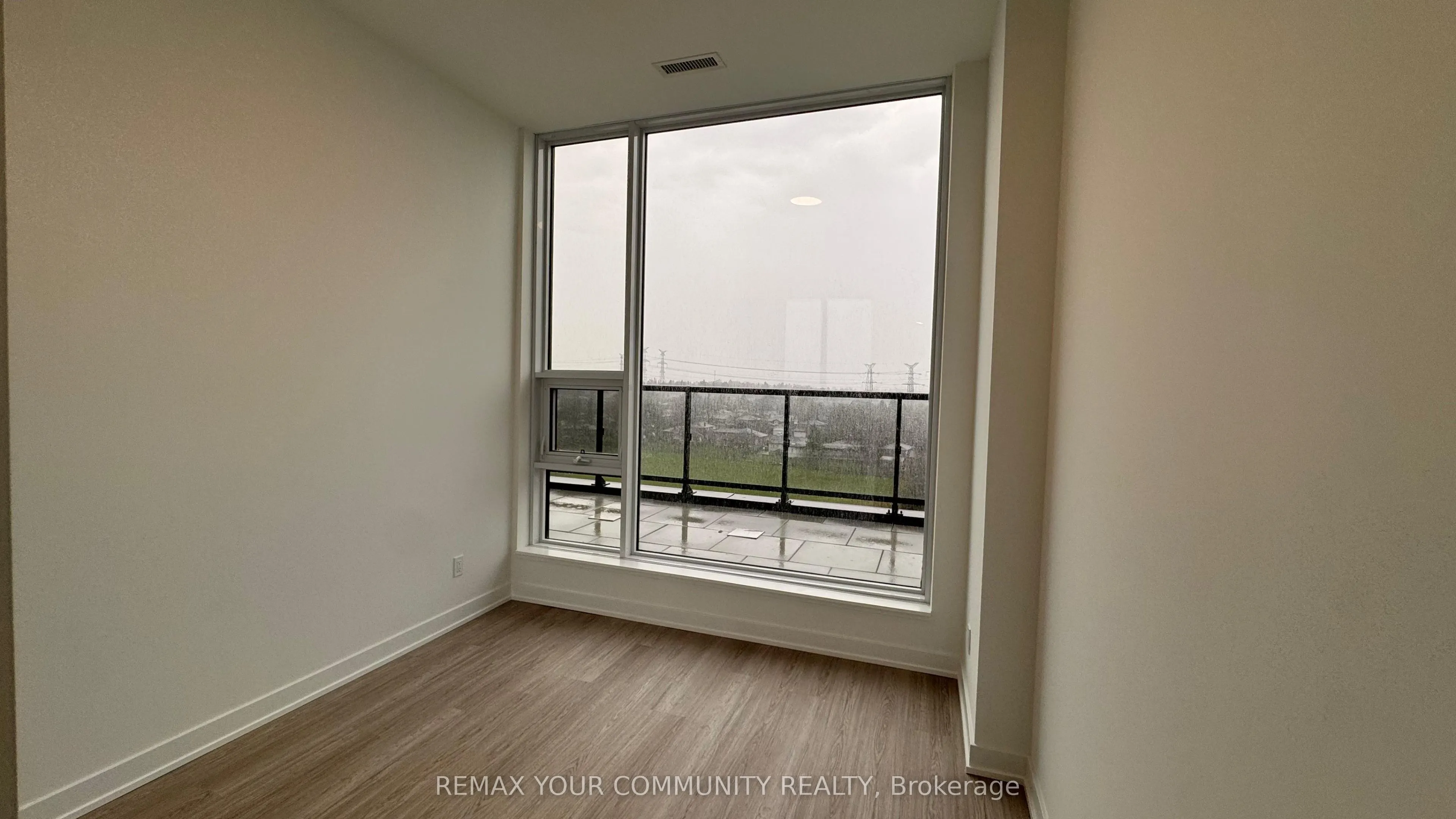 8188 Yonge Street #1004