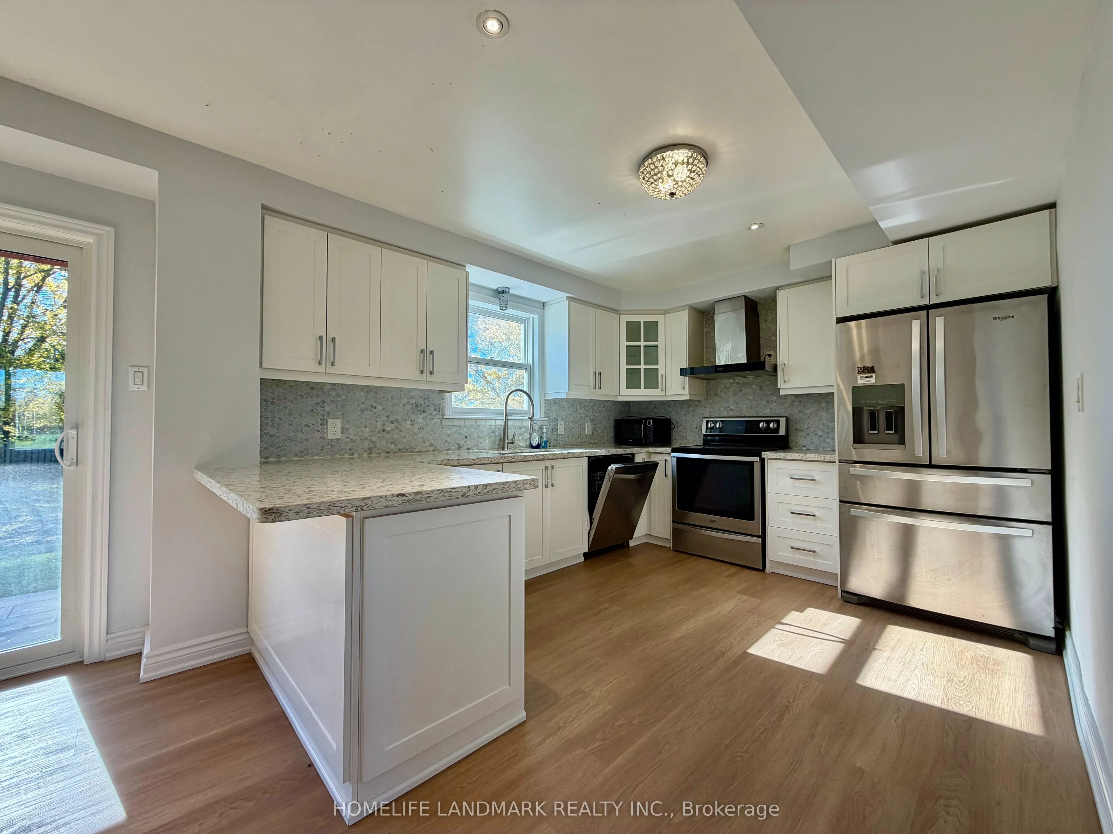 1135 rovenshoe Road S