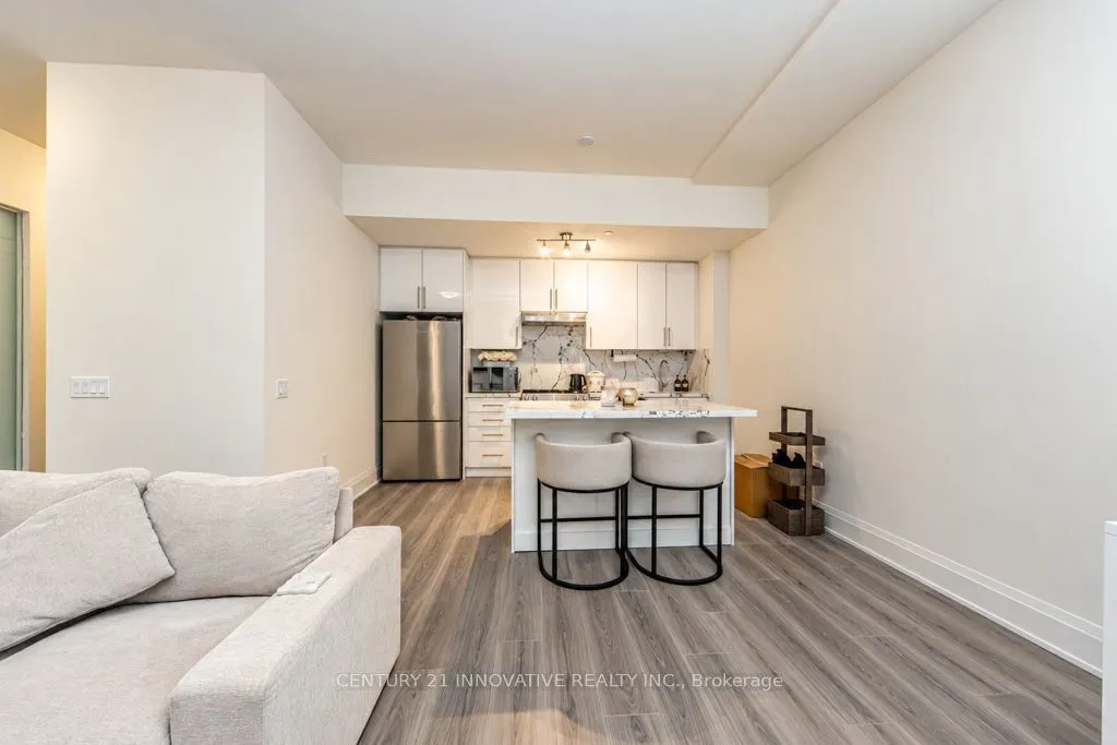 8960 Jane Street #533