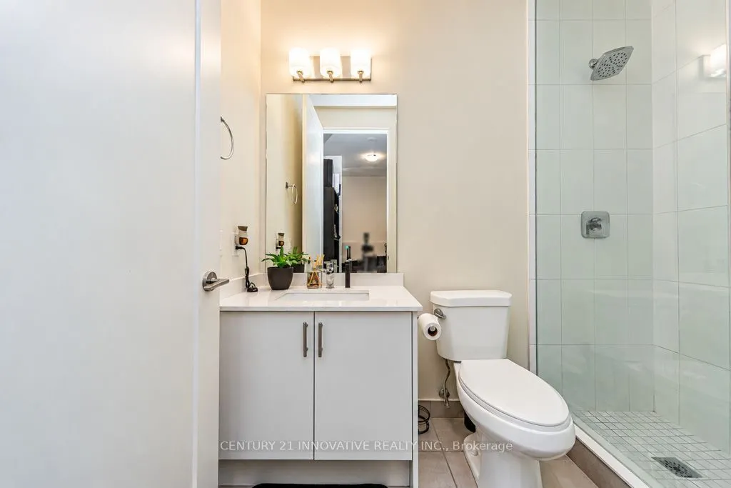 8960 Jane Street #533