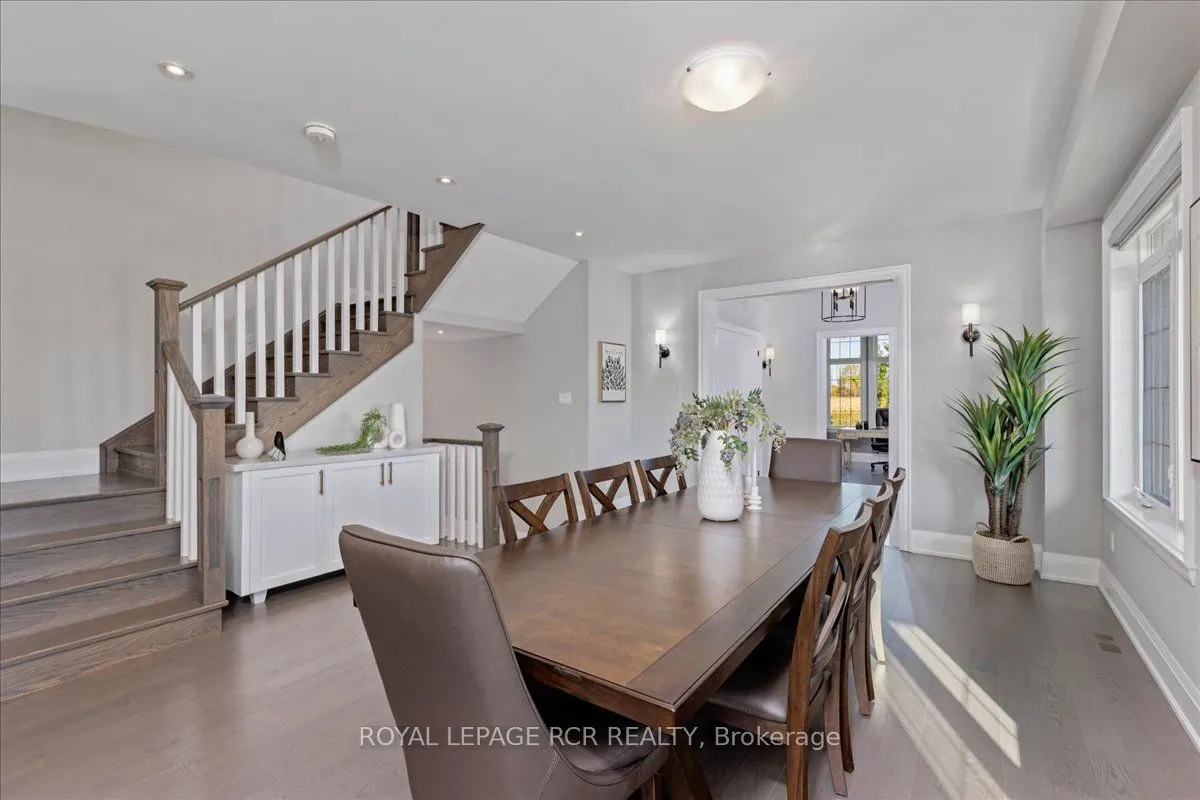 47 Carondale Square