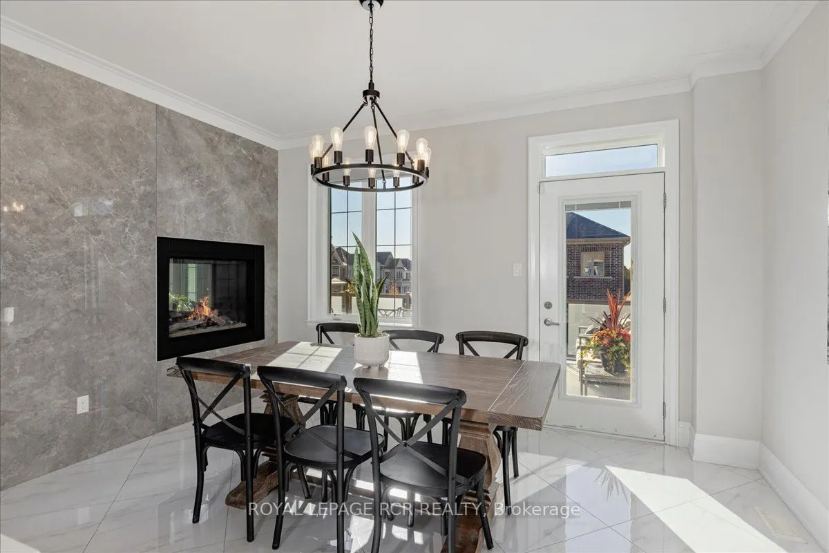 47 Carondale Square