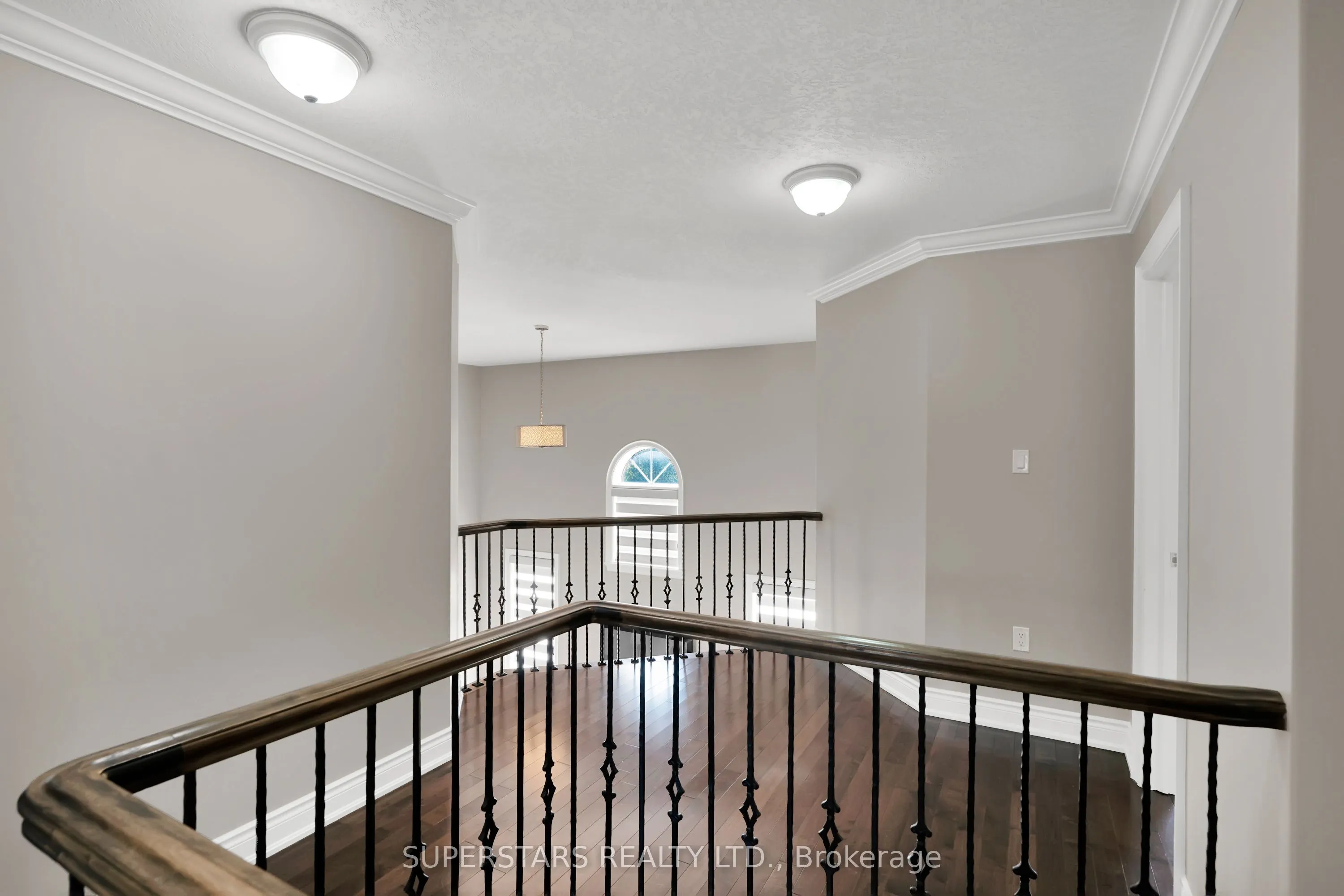 1435 Gilford Road